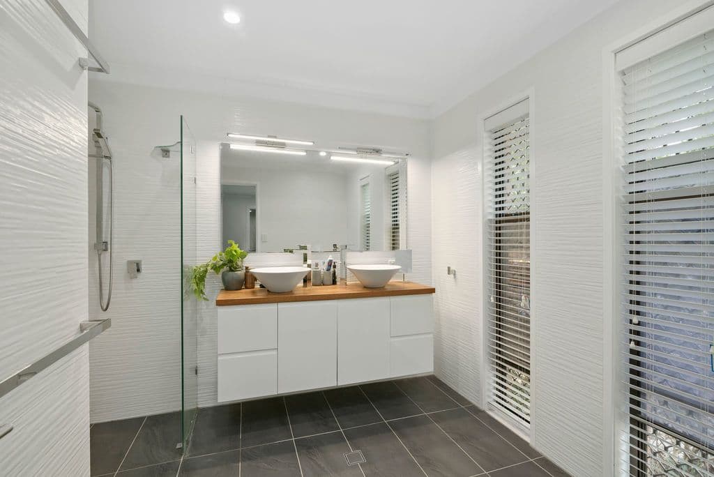 8 Costelloe Street, Tugun QLD 4224, Tugun - Thumbnail 7