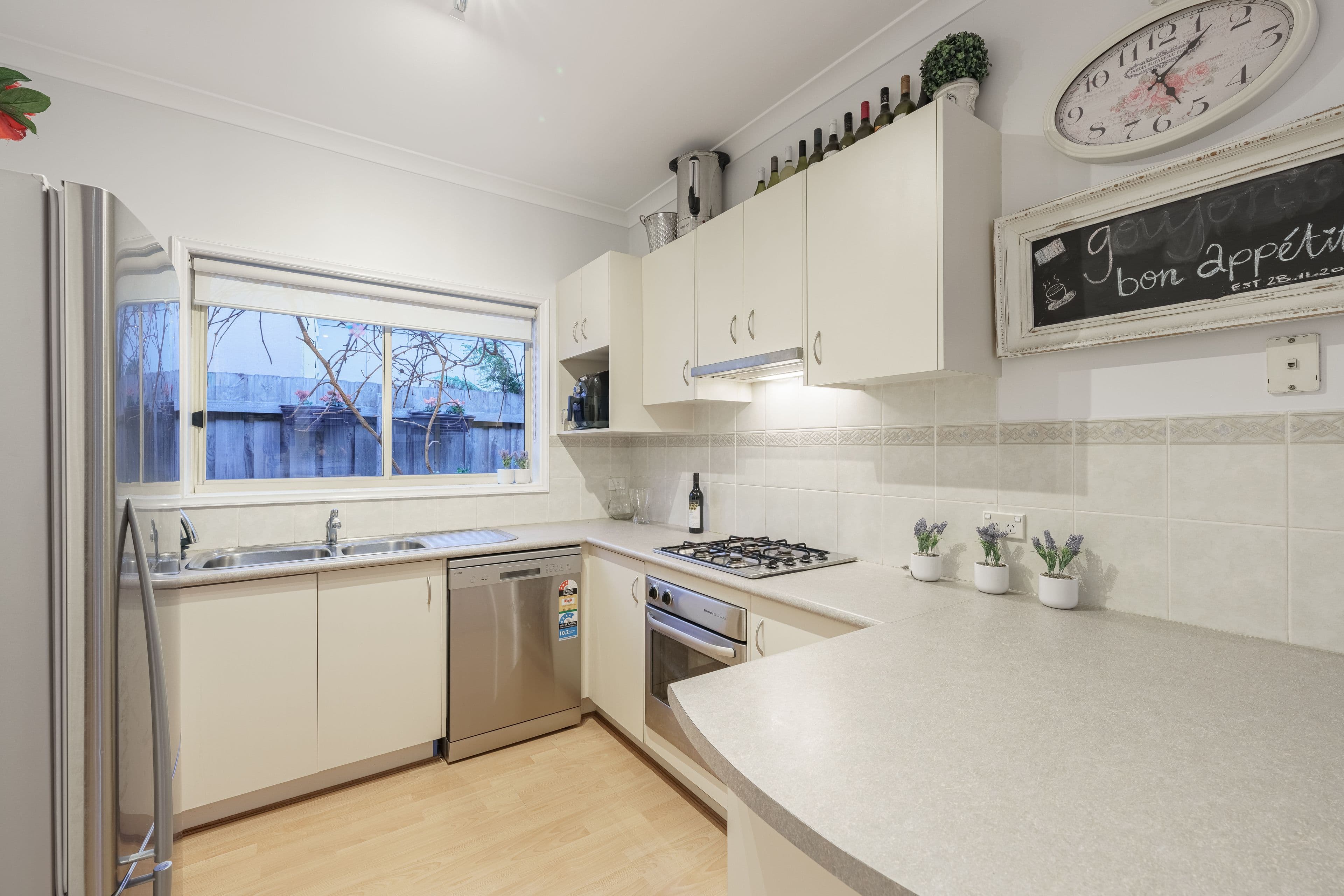 105 Hutchinson Drive, Lynbrook VIC 3975, Lynbrook - Thumbnail 2