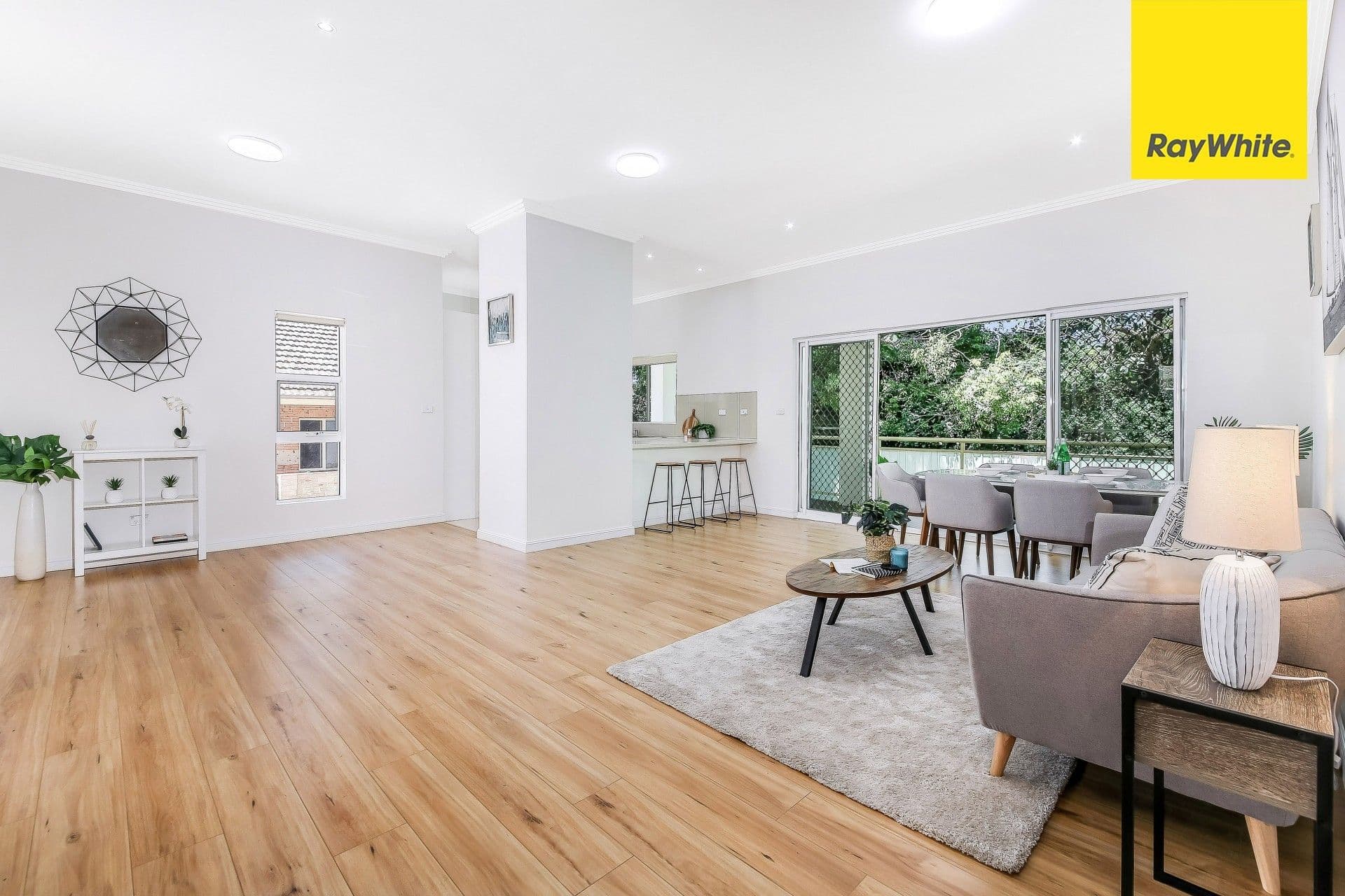 11 Hillcrest Avenue, Epping - Thumbnail 2
