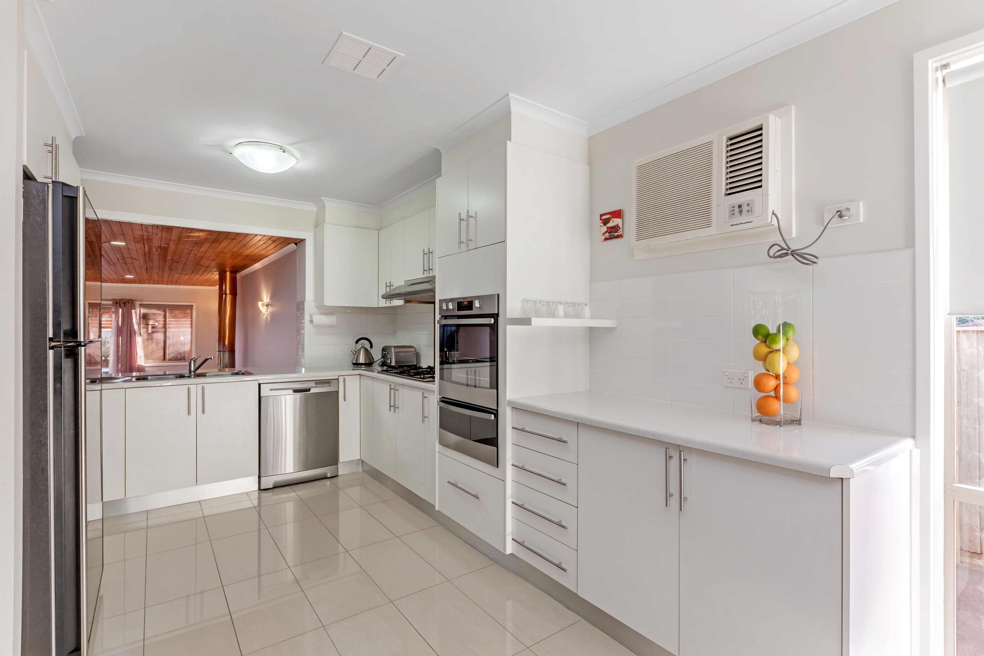 14 Jasmine Drive, Mill Park VIC 3082, Mill Park - Thumbnail 5