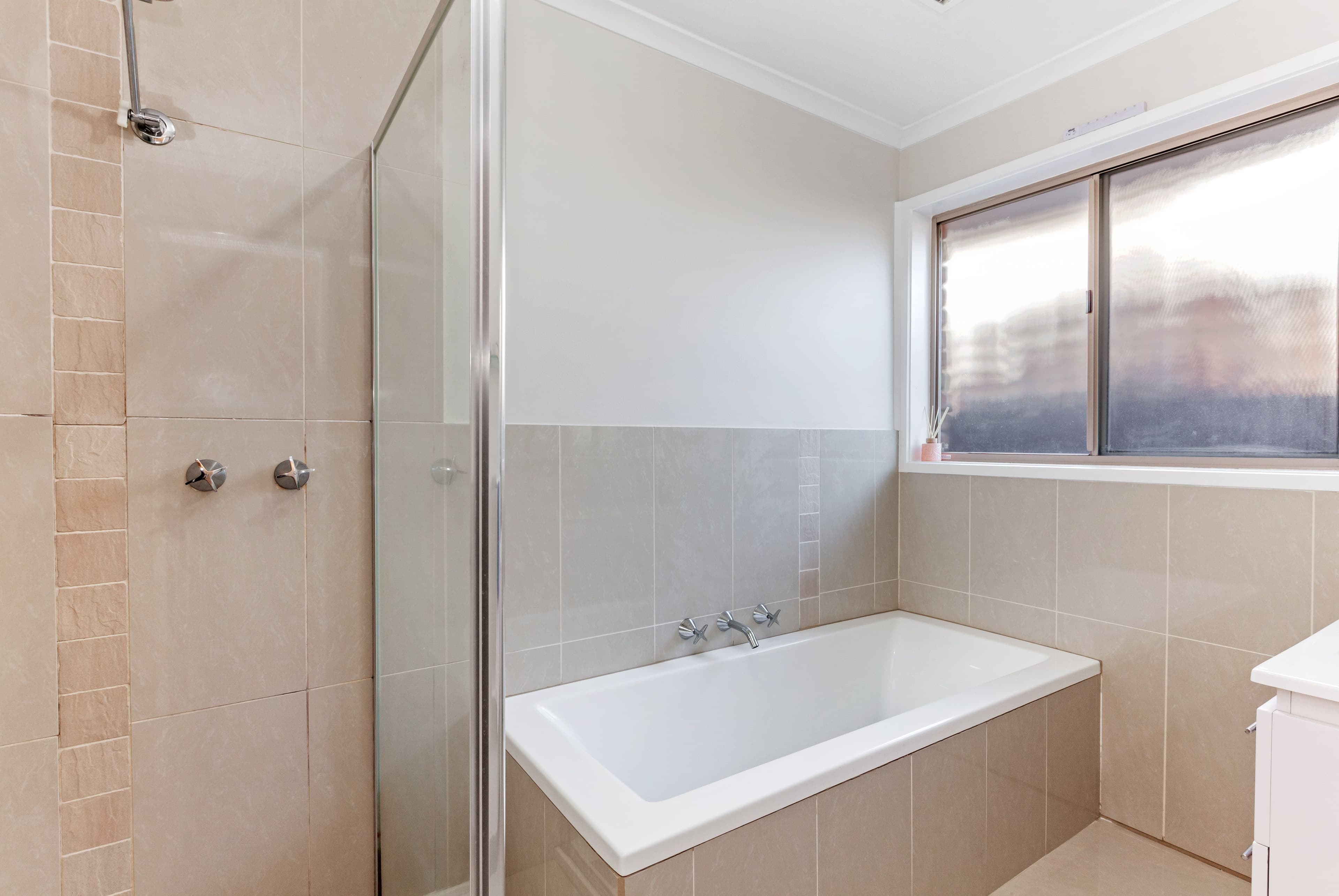 14 Jasmine Drive, Mill Park VIC 3082, Mill Park - Thumbnail 8