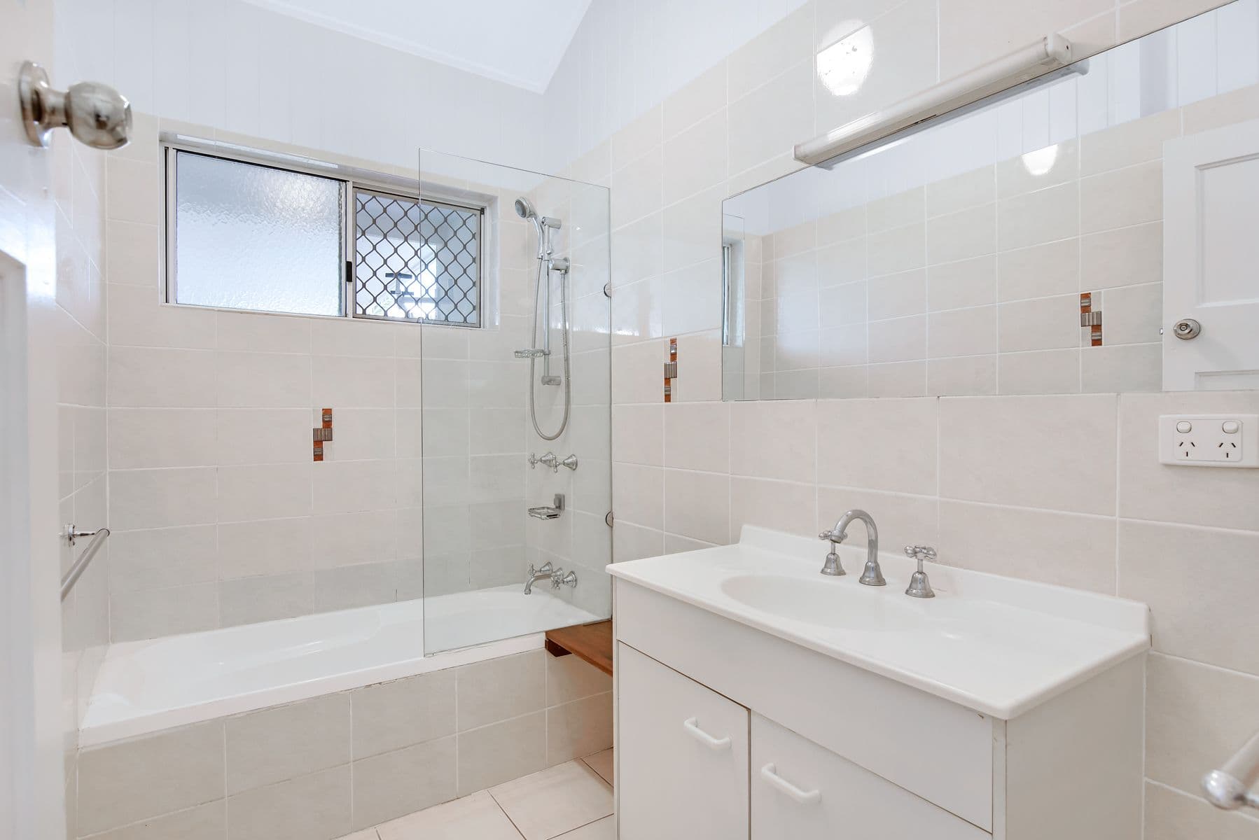 35 Twelfth Avenue, Kedron QLD 4031, Kedron - Thumbnail 8