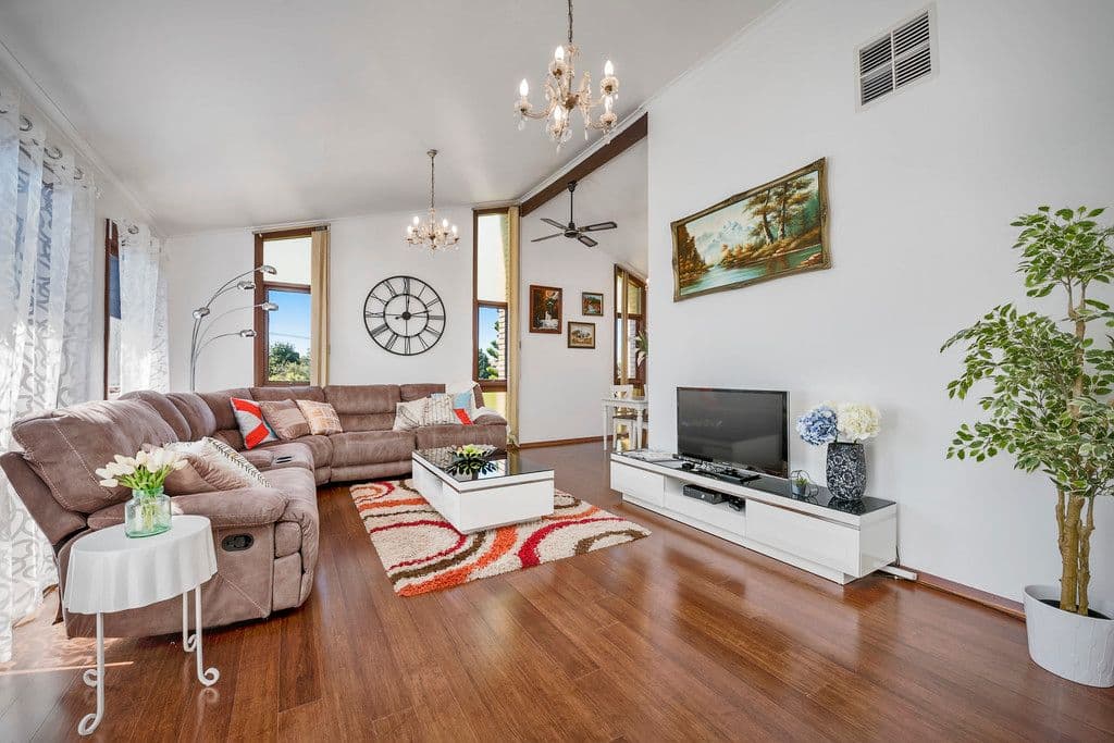 5 Finch Street, Doncaster East VIC 3109, Doncaster East - Thumbnail 2