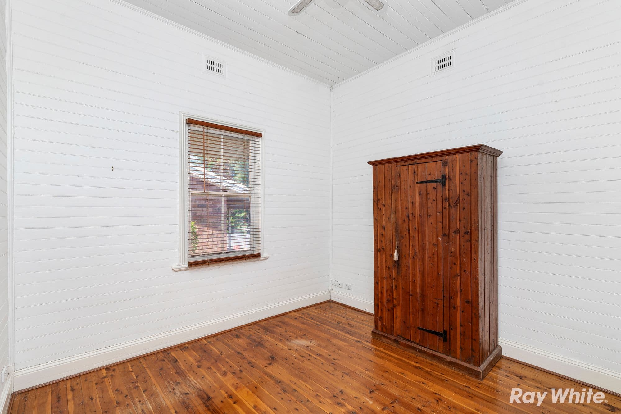 84 Mirrool Street, Coolamon NSW 2701, Coolamon - Thumbnail 7