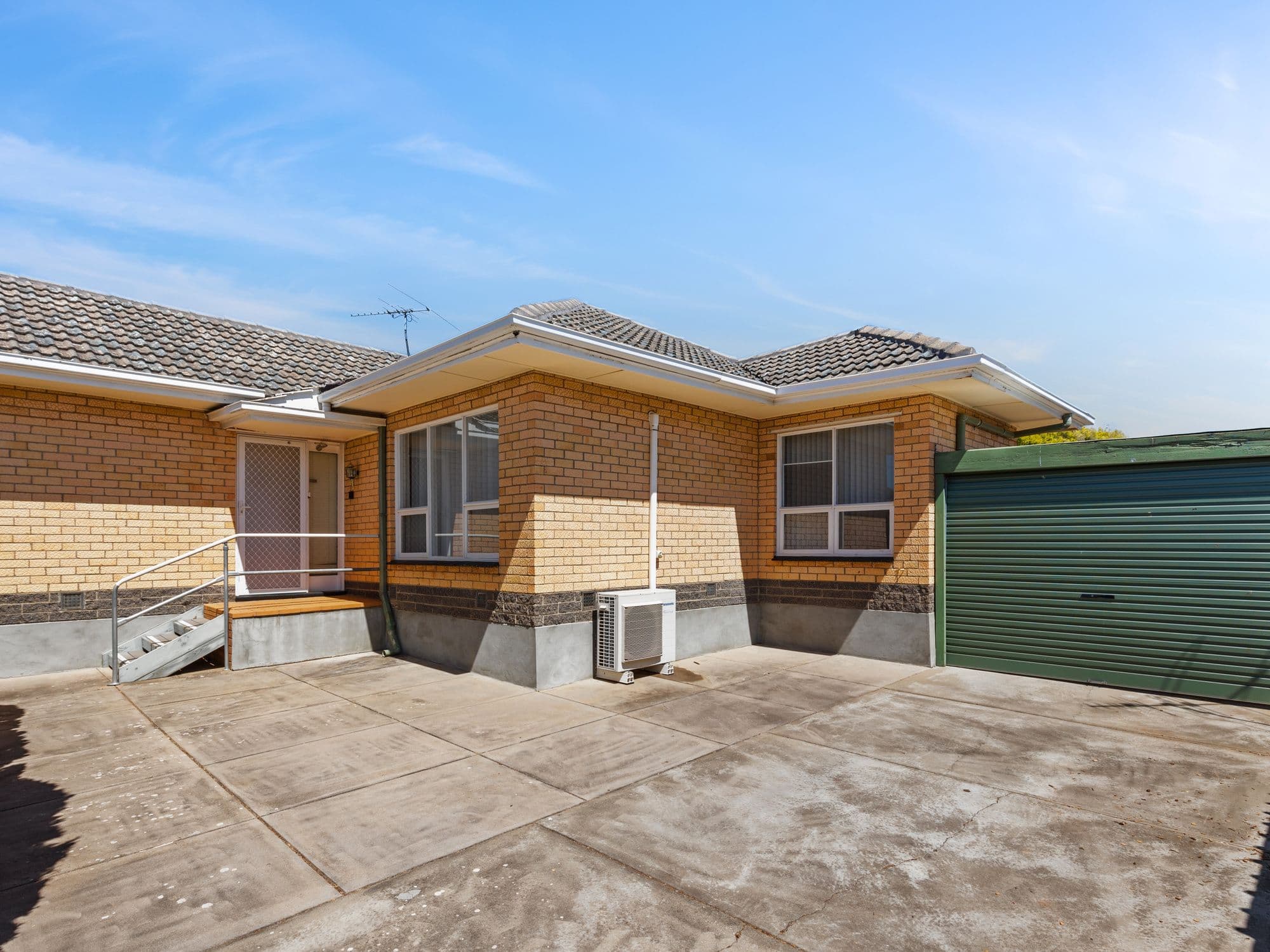 20 Roger Road, Morphett Vale SA 5162, Morphett Vale - Thumbnail 2