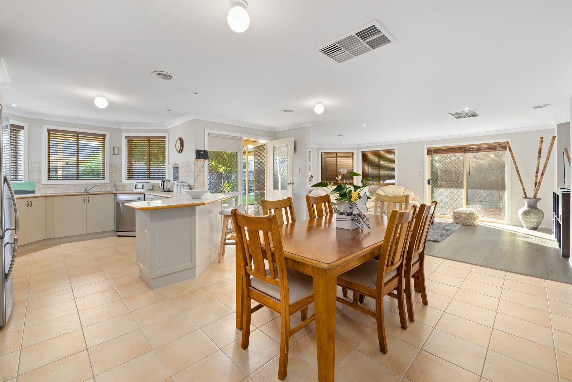 15 Golden Ash Grove, Hoppers Crossing VIC 3029, Hoppers Crossing - Thumbnail 6