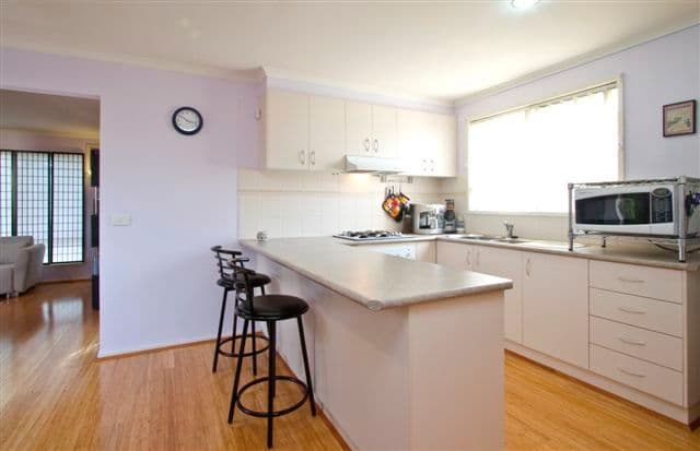 6 West Court, HEIDELBERG WEST VIC 3081, Heidelberg West - Thumbnail 3