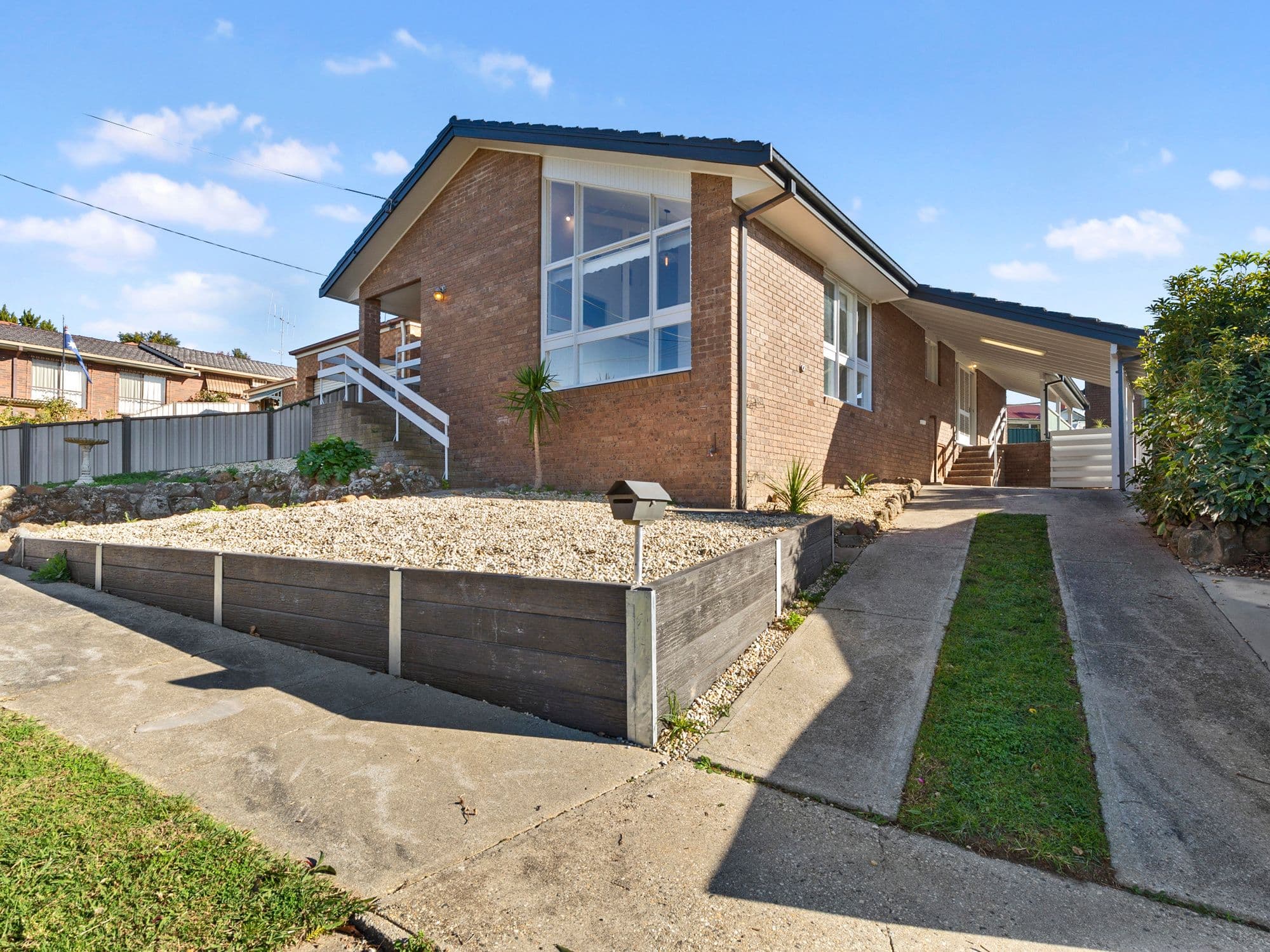 10 Priestley Crescent, Seymour VIC 3660, Seymour - Thumbnail 2