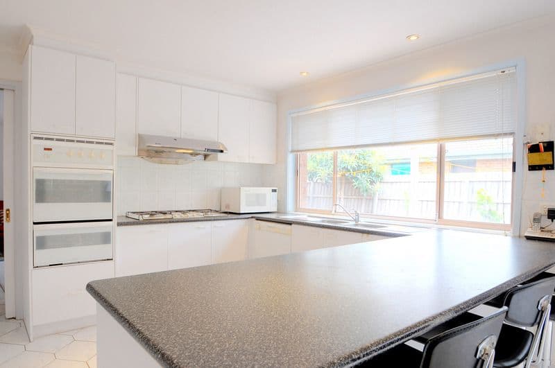 7  Kerr Crescent, ASPENDALE GARDENS VIC 3195, Aspendale Gardens - Thumbnail 4