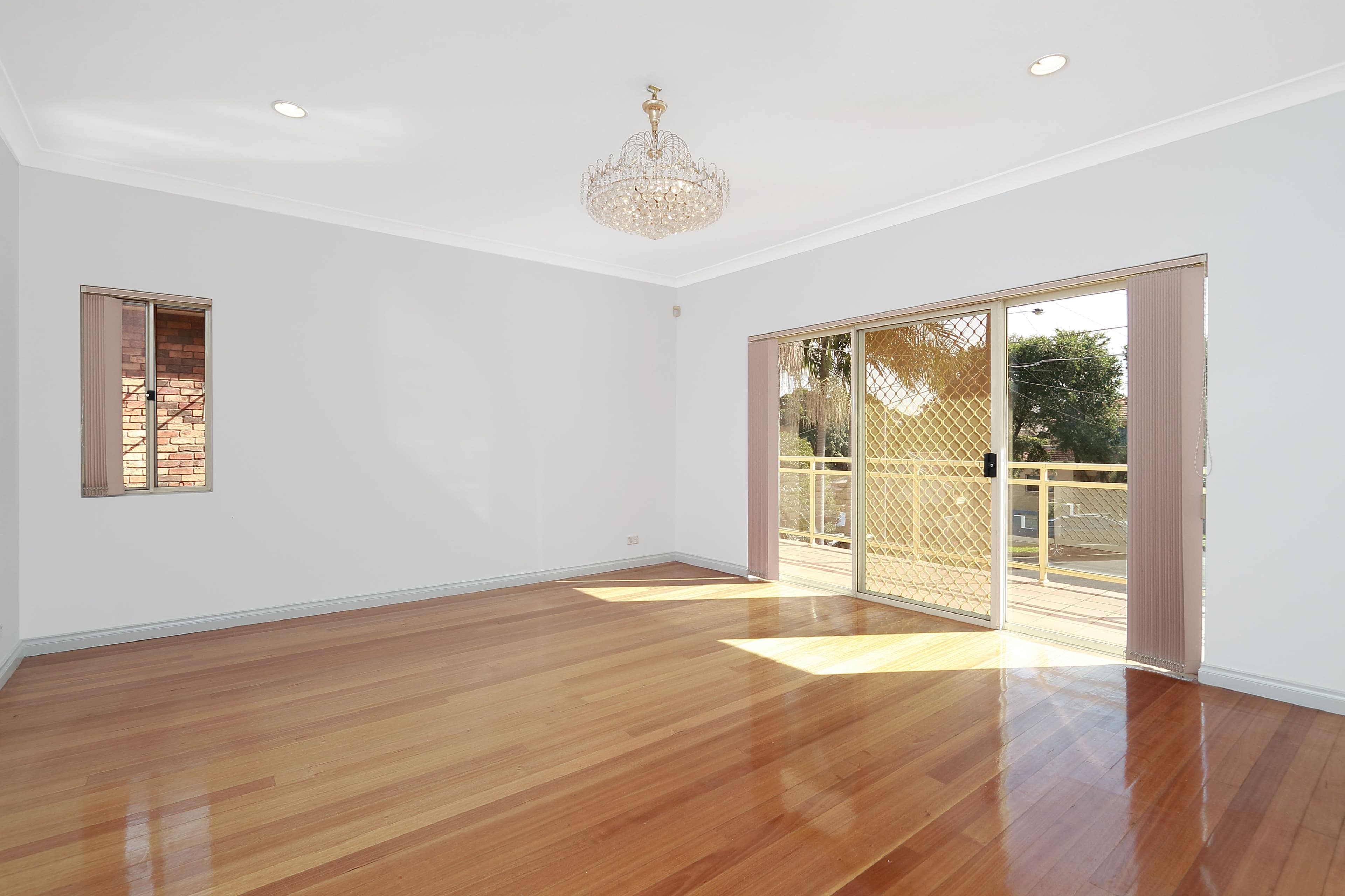 4 Gallipoli Street, Hurstville NSW 2220, Hurstville - Thumbnail 4