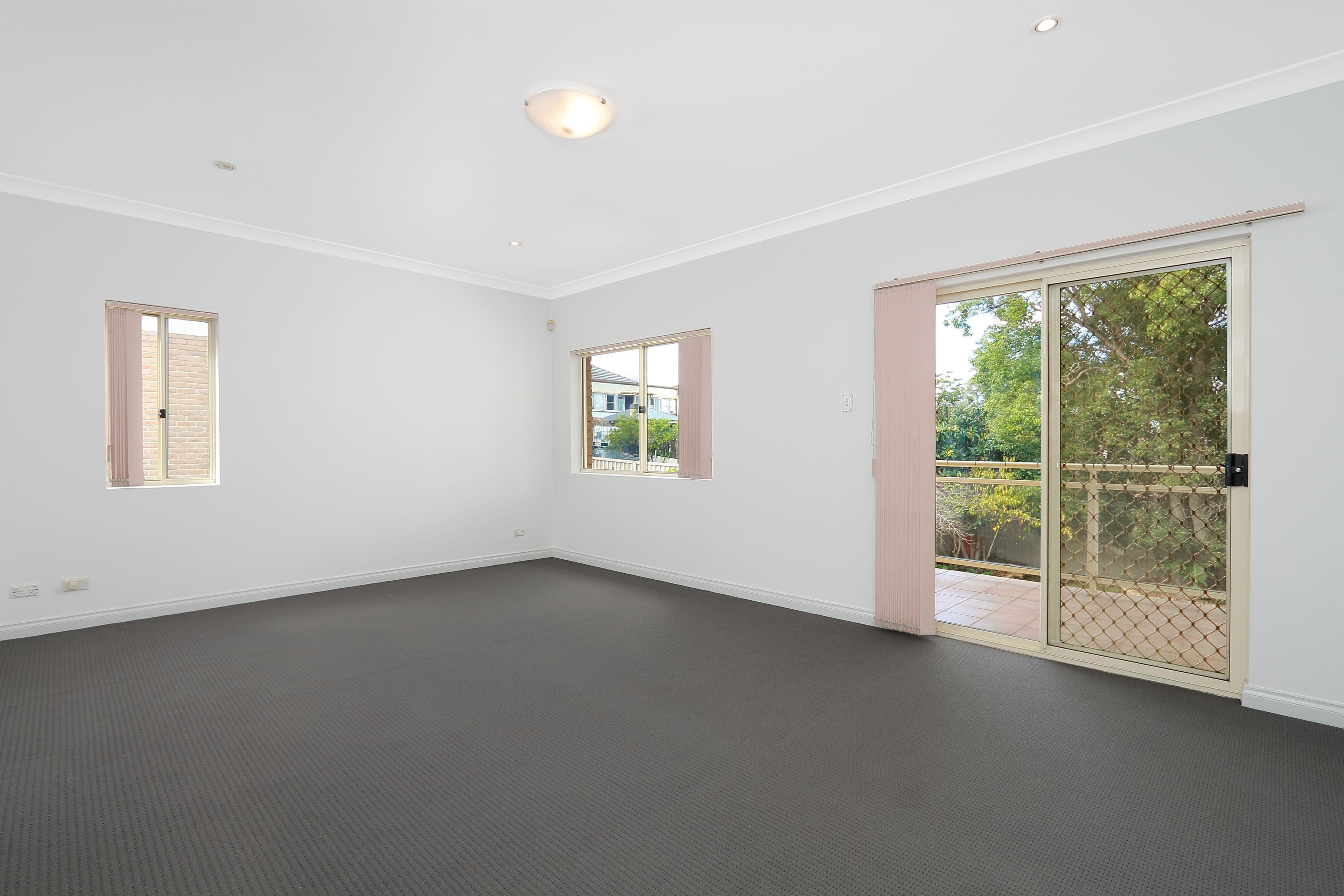 4 Gallipoli Street, Hurstville NSW 2220, Hurstville - Thumbnail 5
