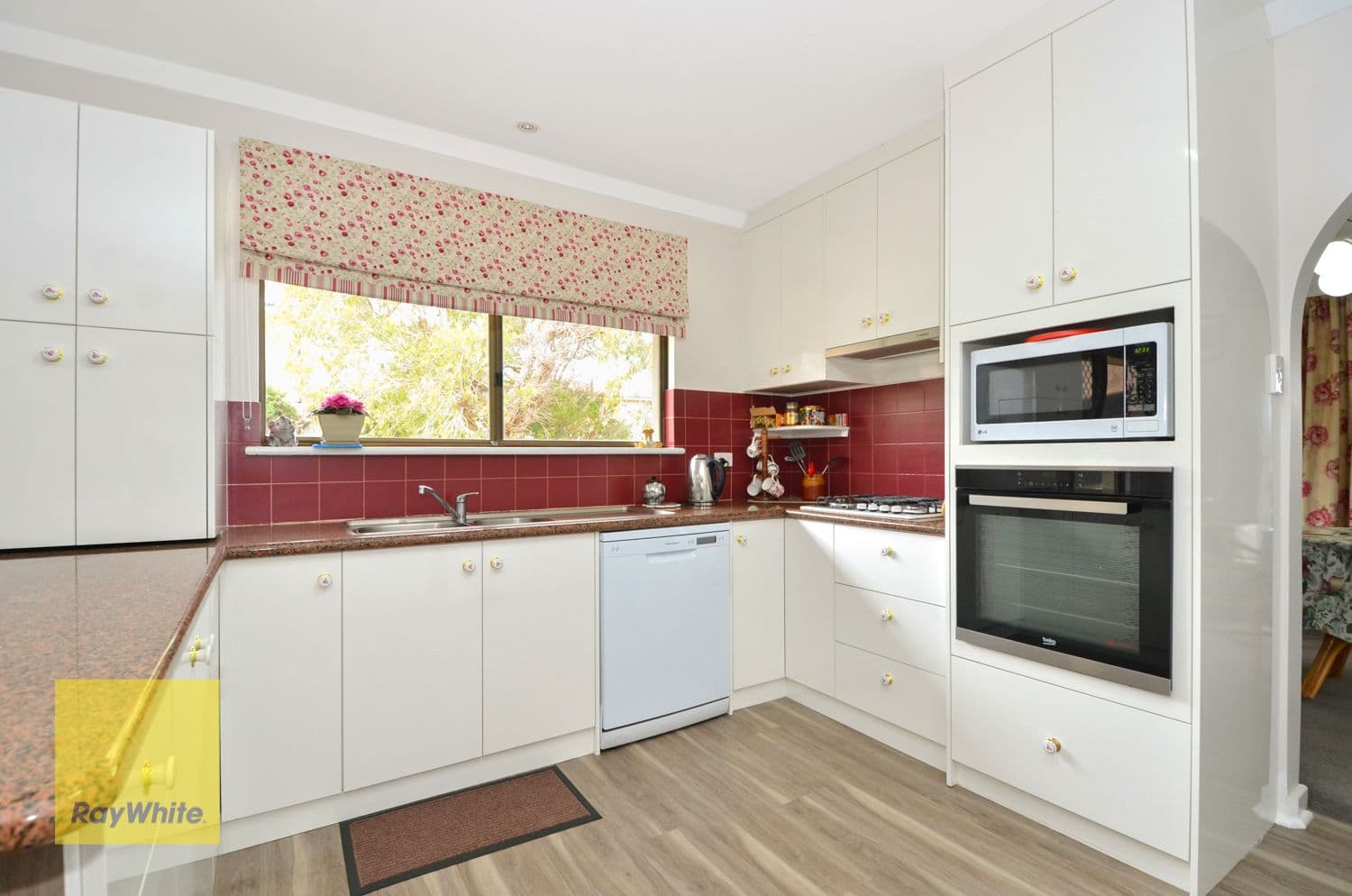 16 Eclipse Drive, Collingwood Heights WA 6330, Collingwood Heights - Thumbnail 7