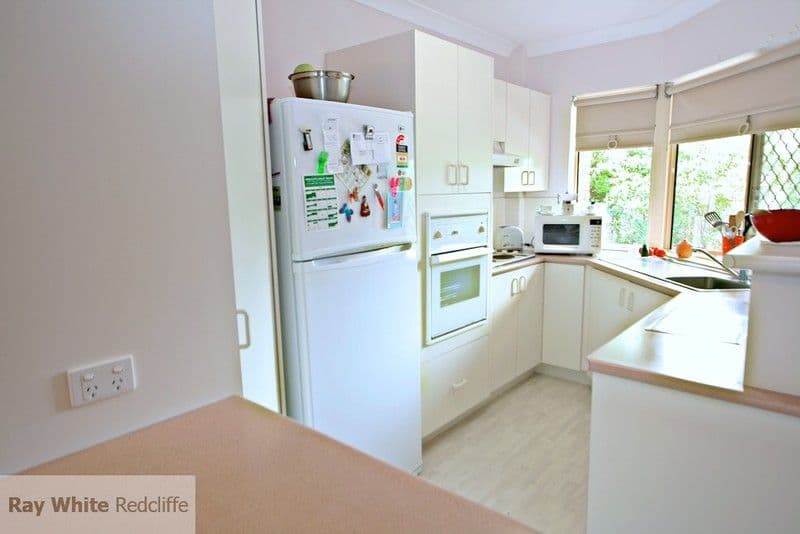 35 Wyllie Street, REDCLIFFE QLD 4020, Redcliffe - Thumbnail 3