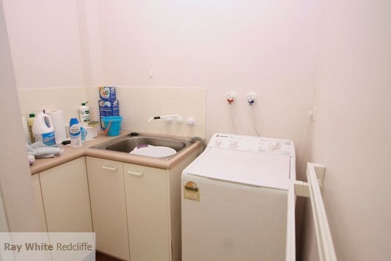 35 Wyllie Street, REDCLIFFE QLD 4020, Redcliffe - Thumbnail 8