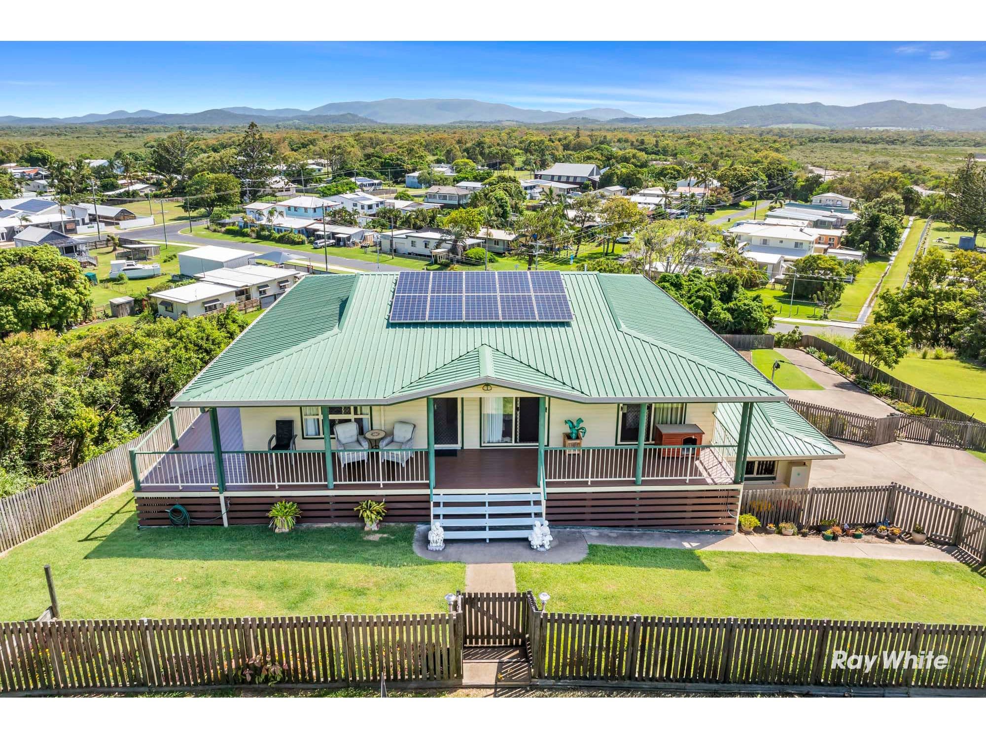 15 Taylor Street, Keppel Sands QLD 4702, Keppel Sands - Thumbnail 2