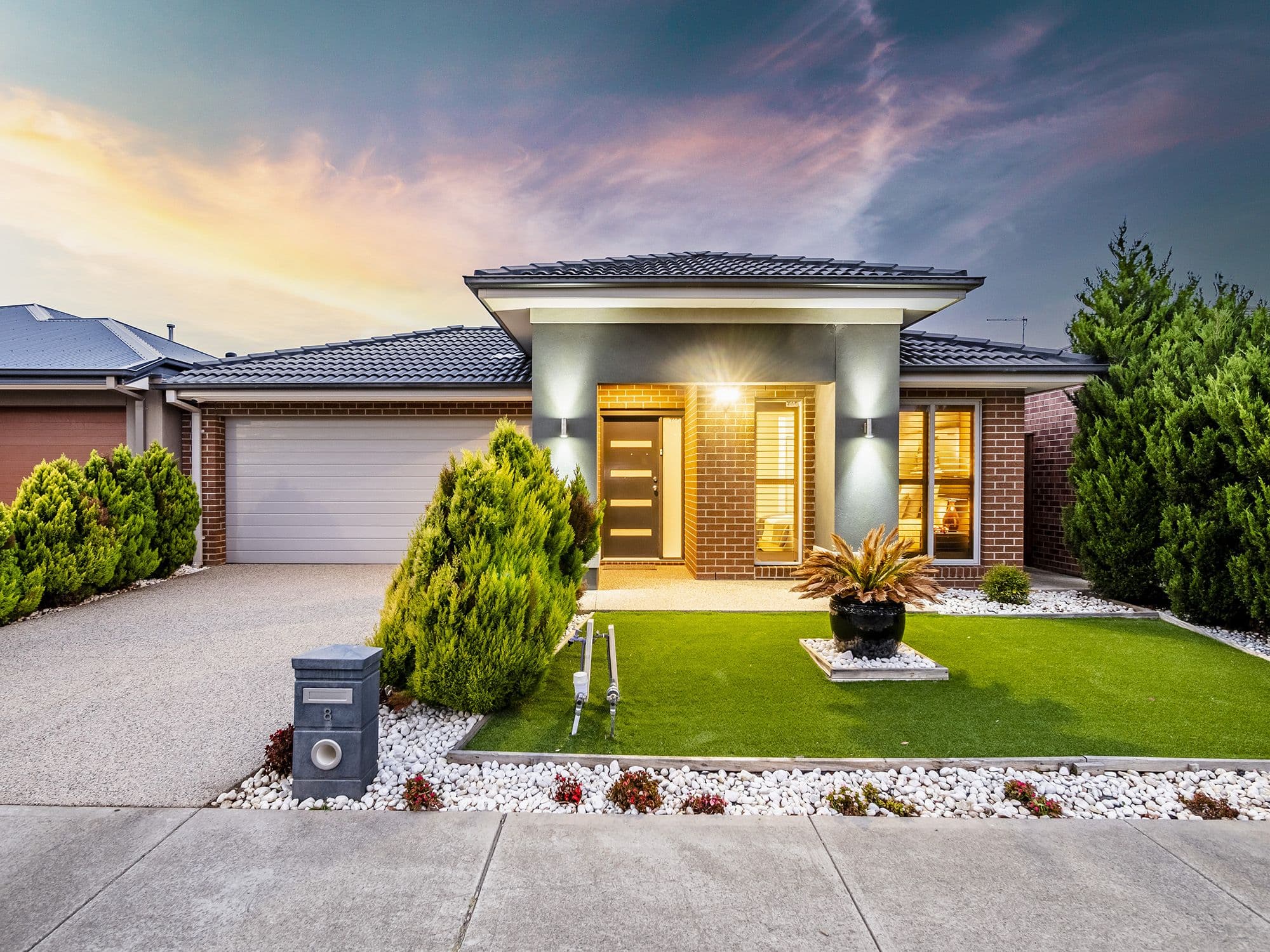 8 Strettle Crescent, Cranbourne North VIC 3977, Cranbourne North - Thumbnail 2