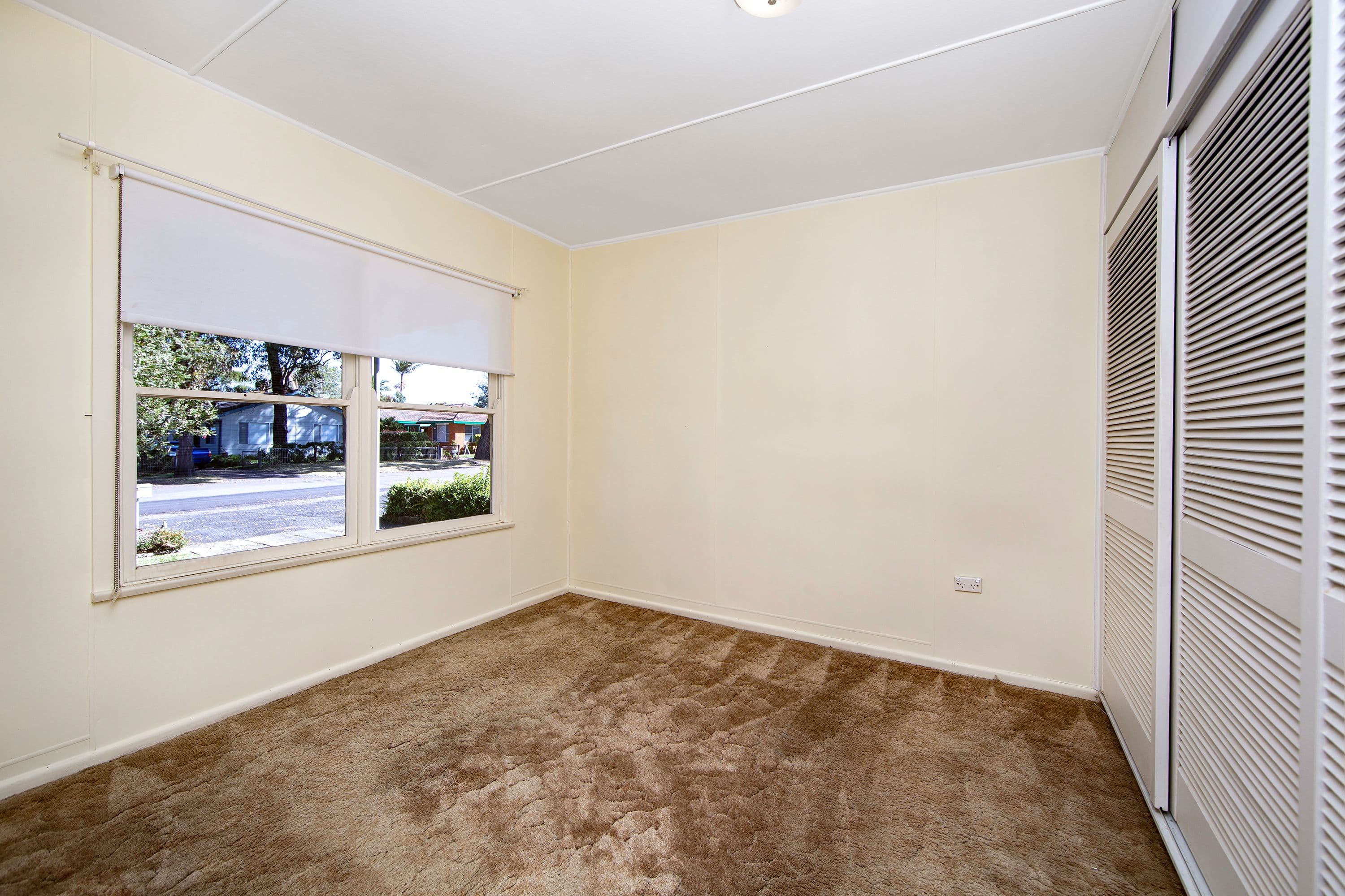 5 Ourringo Avenue, Lake Haven NSW 2263, Lake Haven - Thumbnail 2