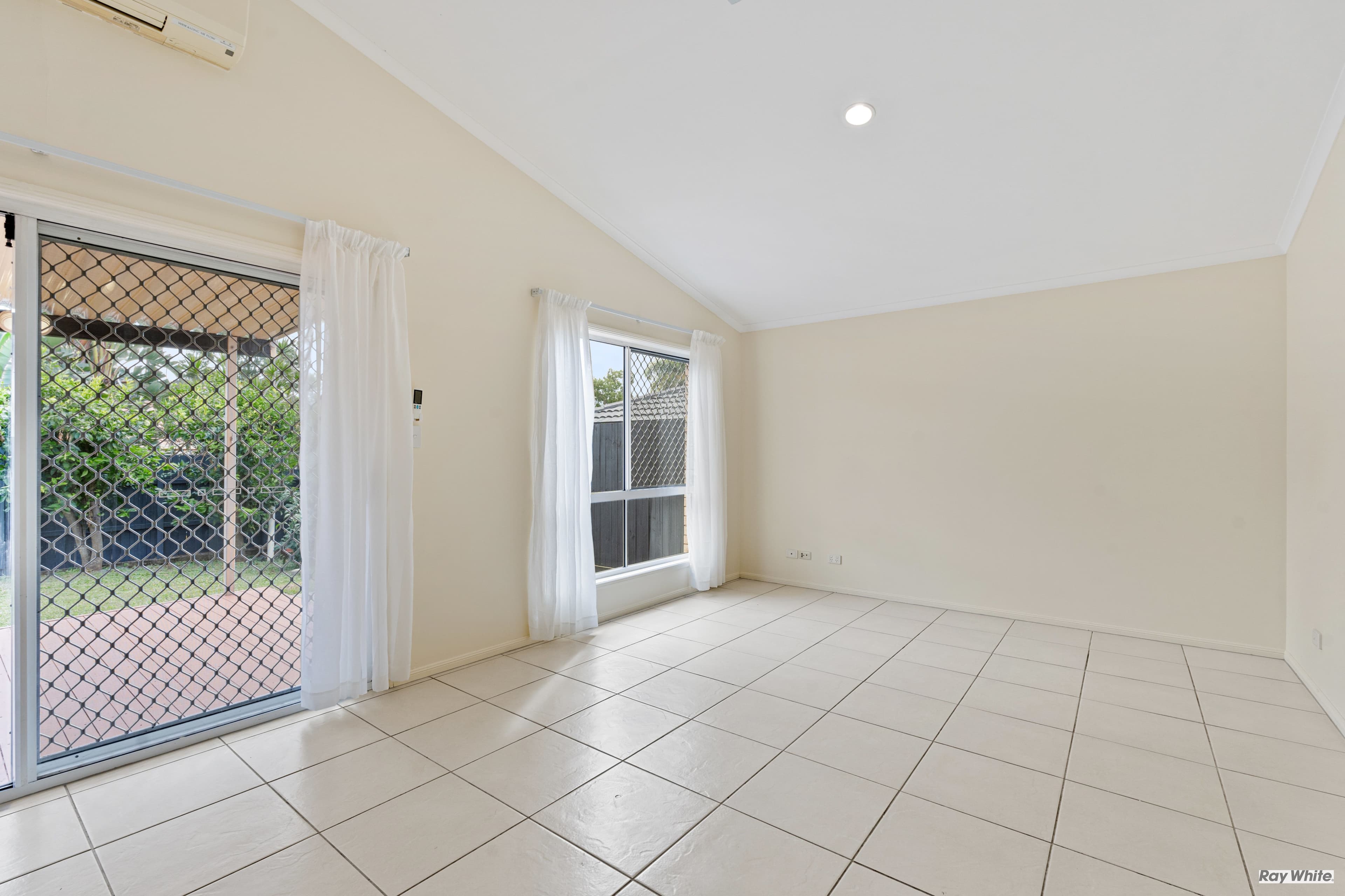 15 Richmond Place, Forest Lake QLD 4078, Forest Lake - Thumbnail 4