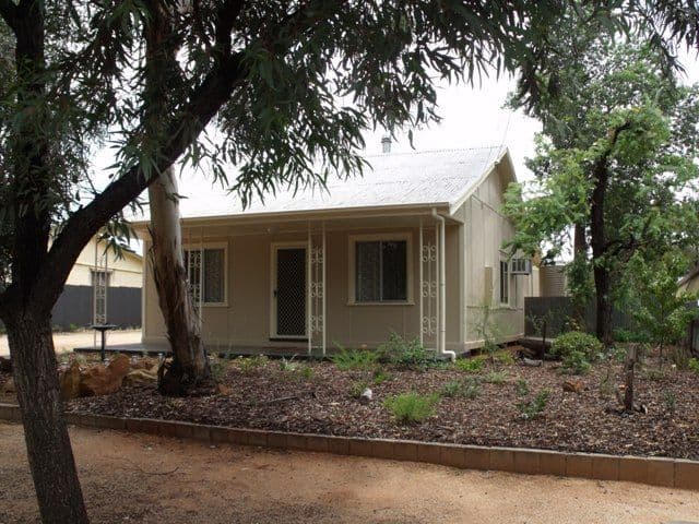 10 Sturt Street, LOXTON SA 5333, Loxton - Image 1