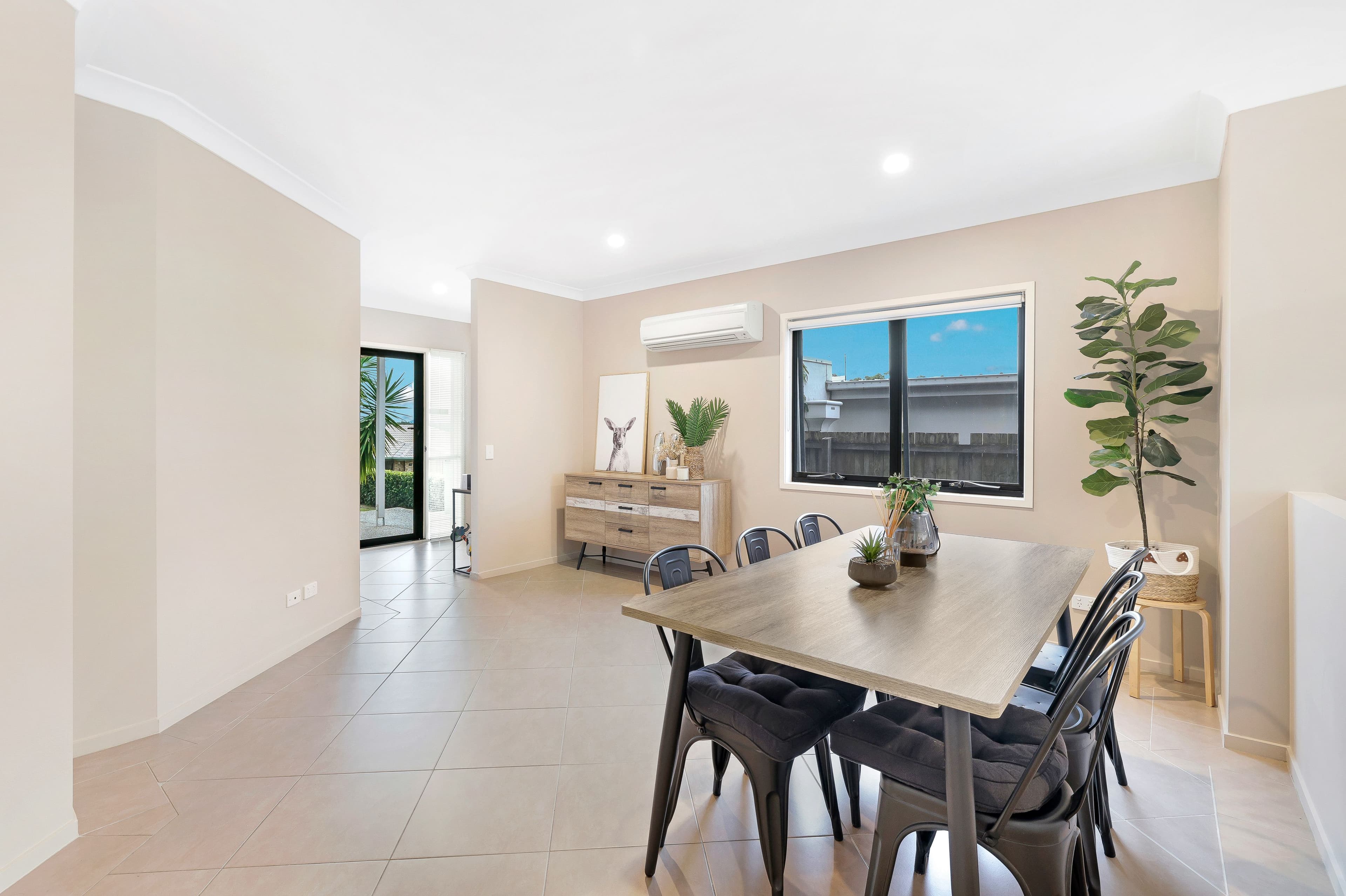 19 Zane Street, Molendinar QLD 4214, Molendinar - Thumbnail 7