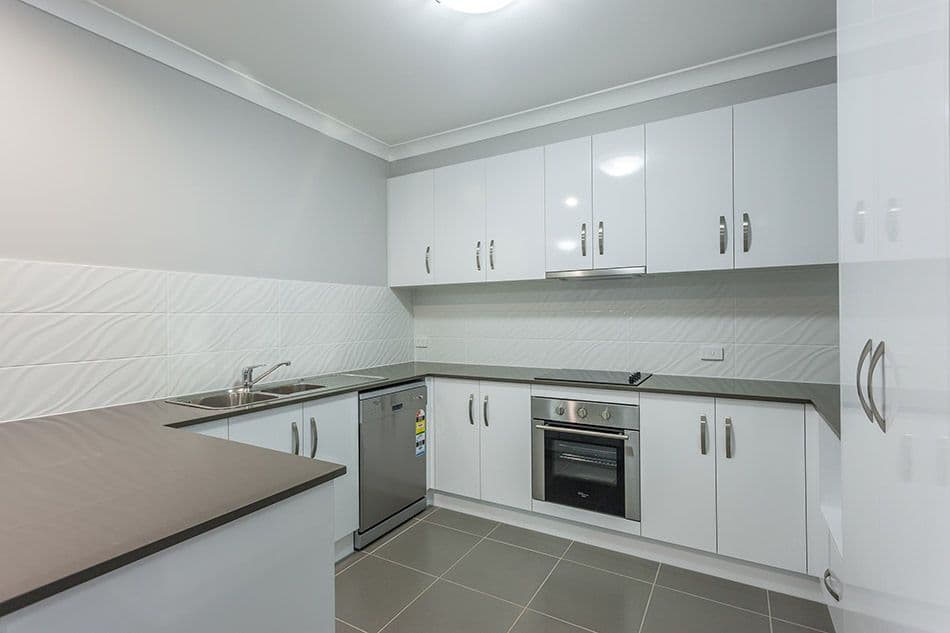 Unit 8, 5 Messines Street, Harlaxton QLD 4350, Harlaxton - Thumbnail 3