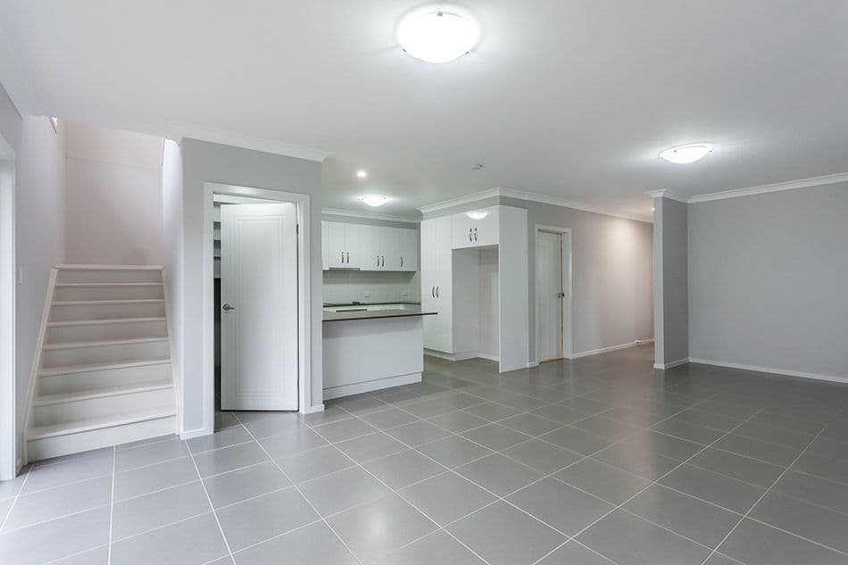 Unit 8, 5 Messines Street, Harlaxton QLD 4350, Harlaxton - Thumbnail 4