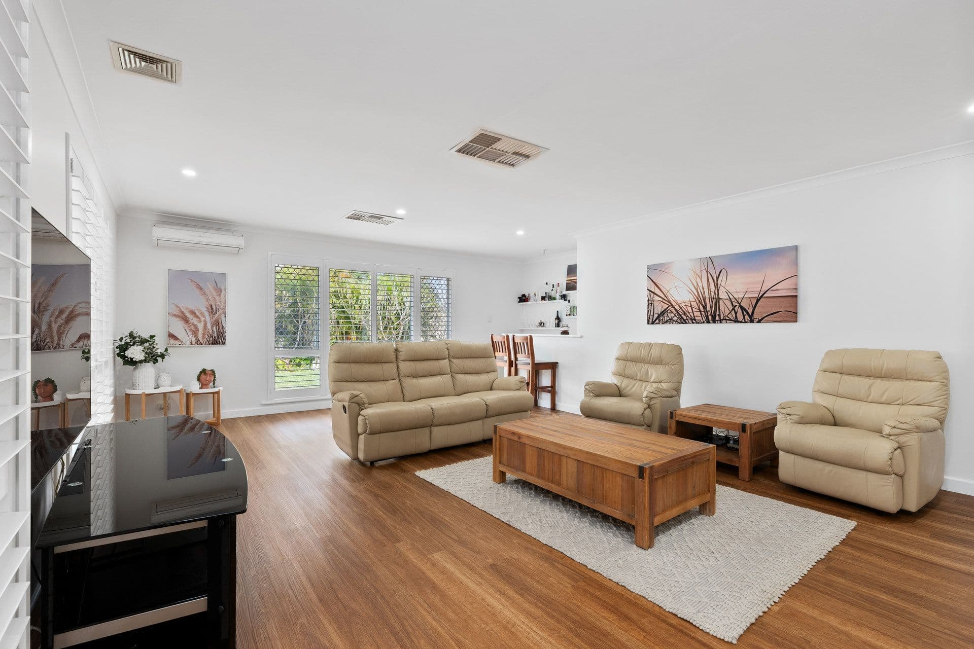 3 Palmer Crescent, High Wycombe WA 6057, High Wycombe - Thumbnail 5