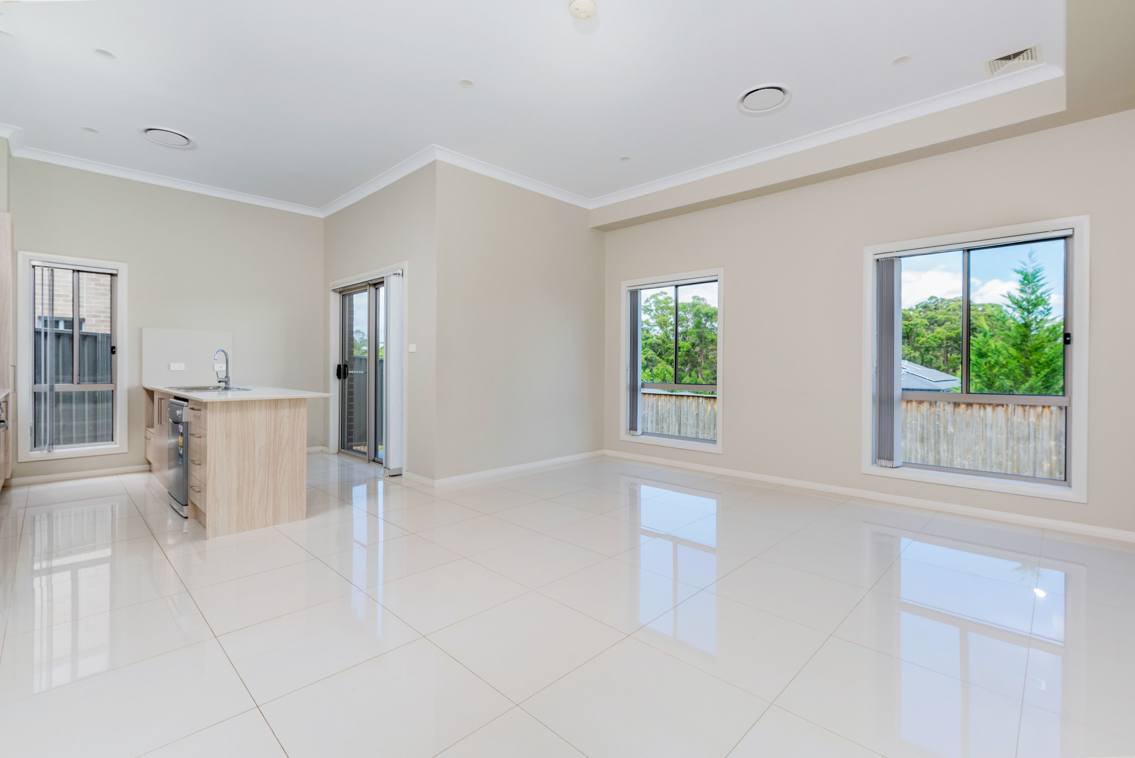 5 Oxlade Street, North Kellyville NSW 2155, North Kellyville - Thumbnail 4
