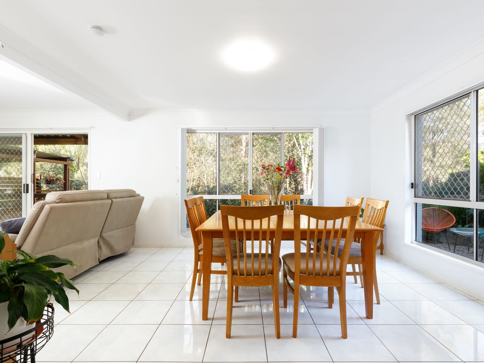29 Cottonwood Crescent, Calamvale QLD 4116, Calamvale - Thumbnail 4