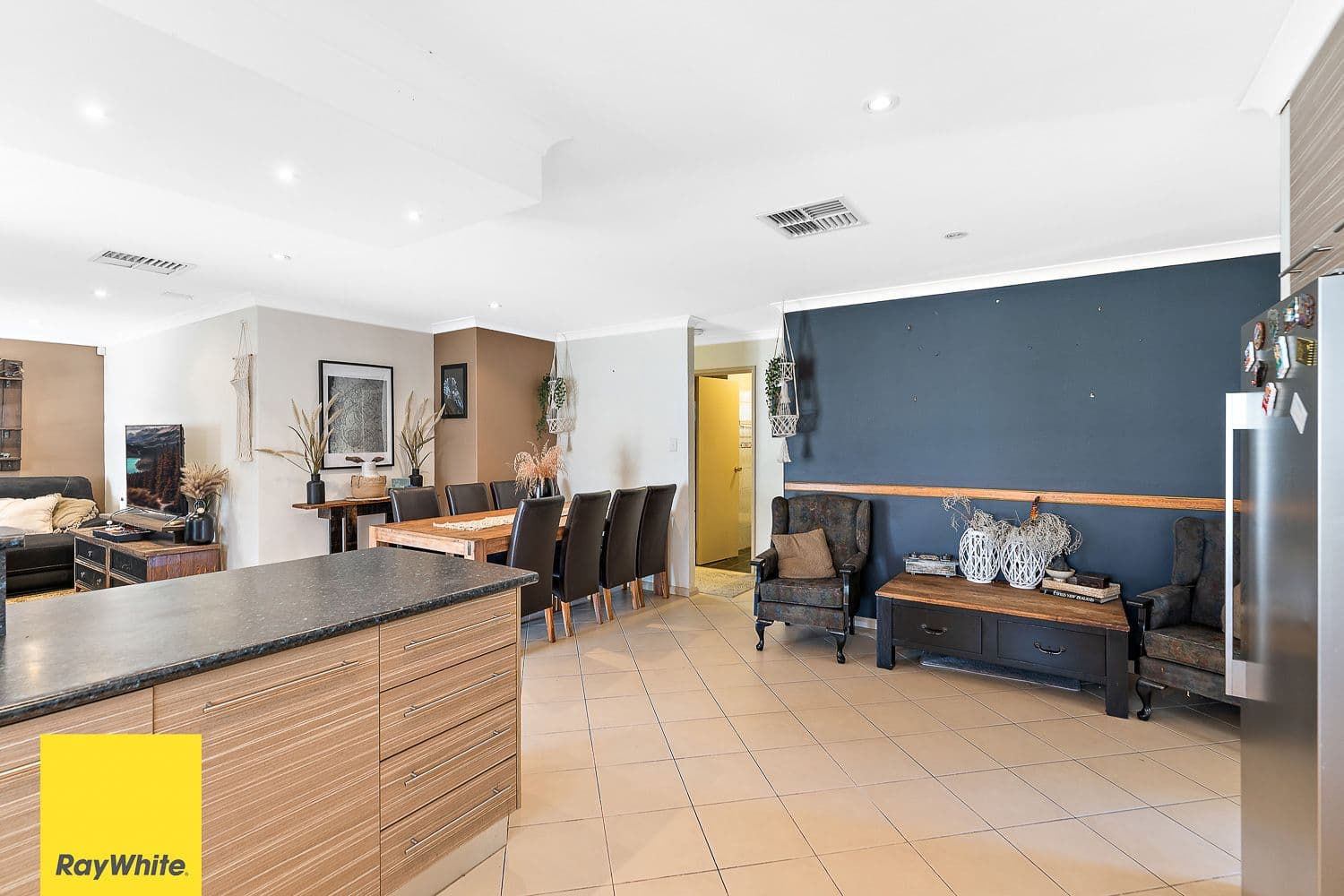 2 Dunelt Place, Marangaroo WA 6064, Marangaroo - Thumbnail 5