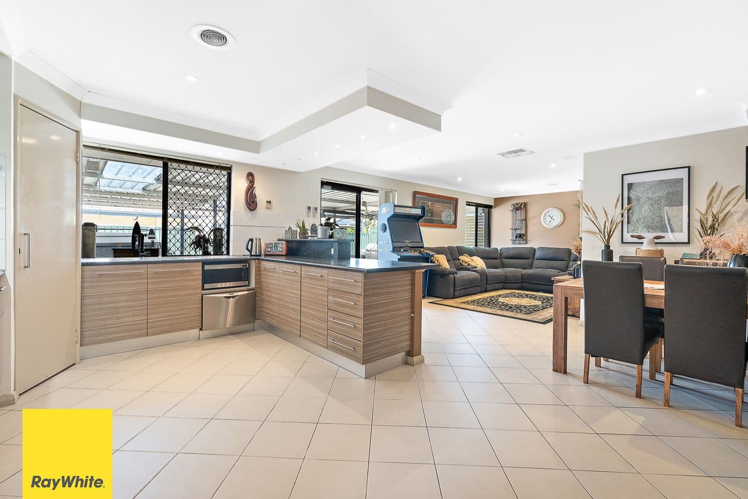 2 Dunelt Place, Marangaroo WA 6064, Marangaroo - Thumbnail 7