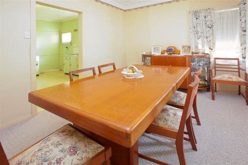 11 Smith Street, HOLLAND PARK QLD 4121, Holland Park - Thumbnail 5