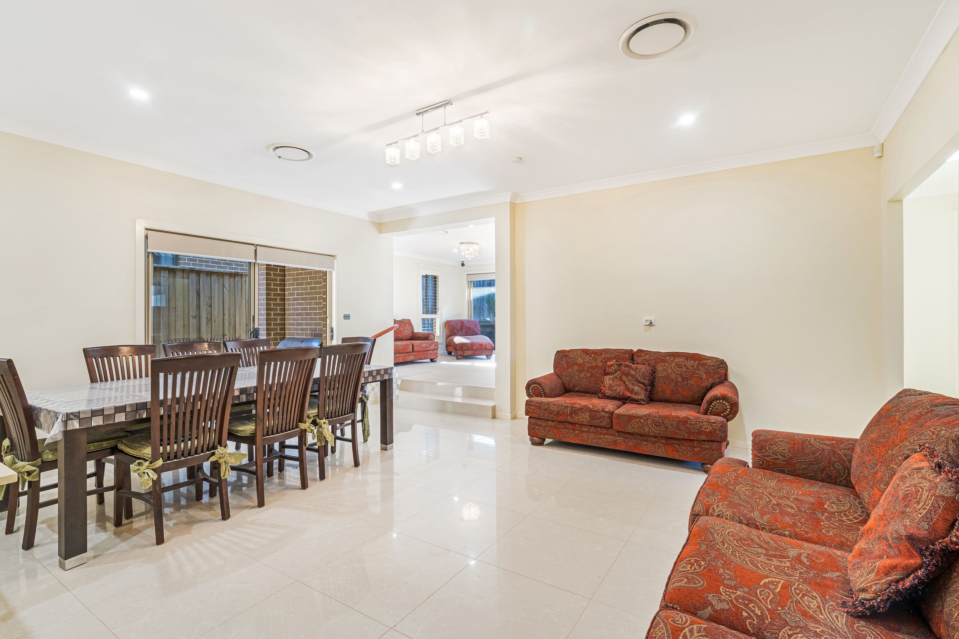 10 Hemsworth Avenue, Middleton Grange NSW 2171, Middleton Grange - Thumbnail 7