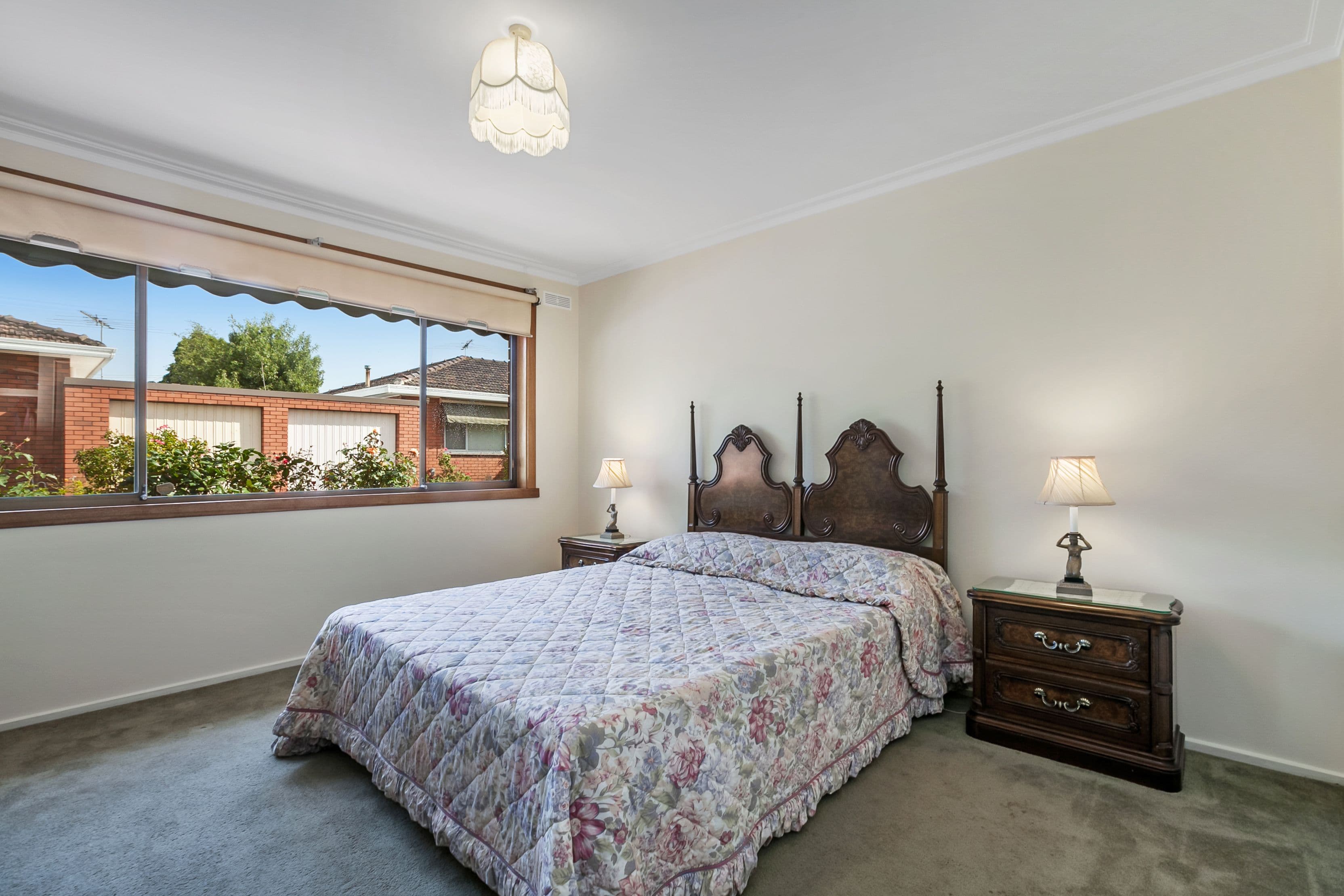 12 BRISTOL Court, Kilsyth, Kilsyth - Thumbnail 5