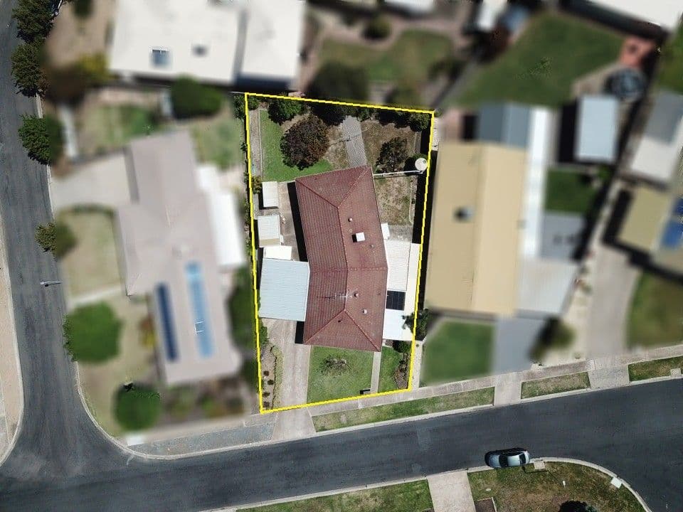 12 Birch Avenue, Horsham VIC 3400, Horsham - Thumbnail 8