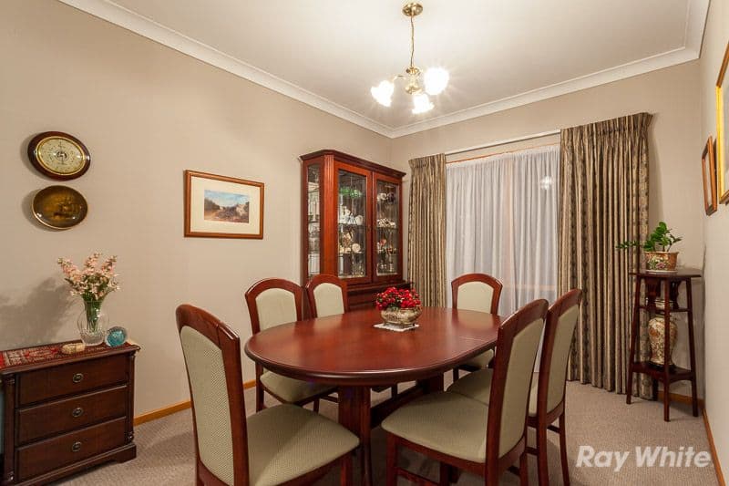 11 Robina Court, Rowville VIC 3178, Rowville - Thumbnail 3