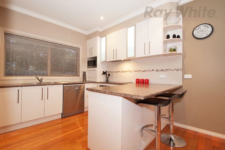 5 MOANA Drive, Mooroolbark VIC 3138, Mooroolbark - Thumbnail 5