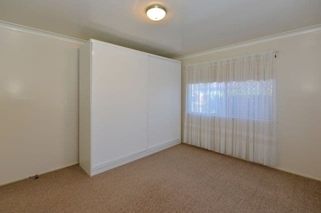 25 Hunter Street, CENTENARY HEIGHTS QLD 4350, Centenary Heights - Thumbnail 6