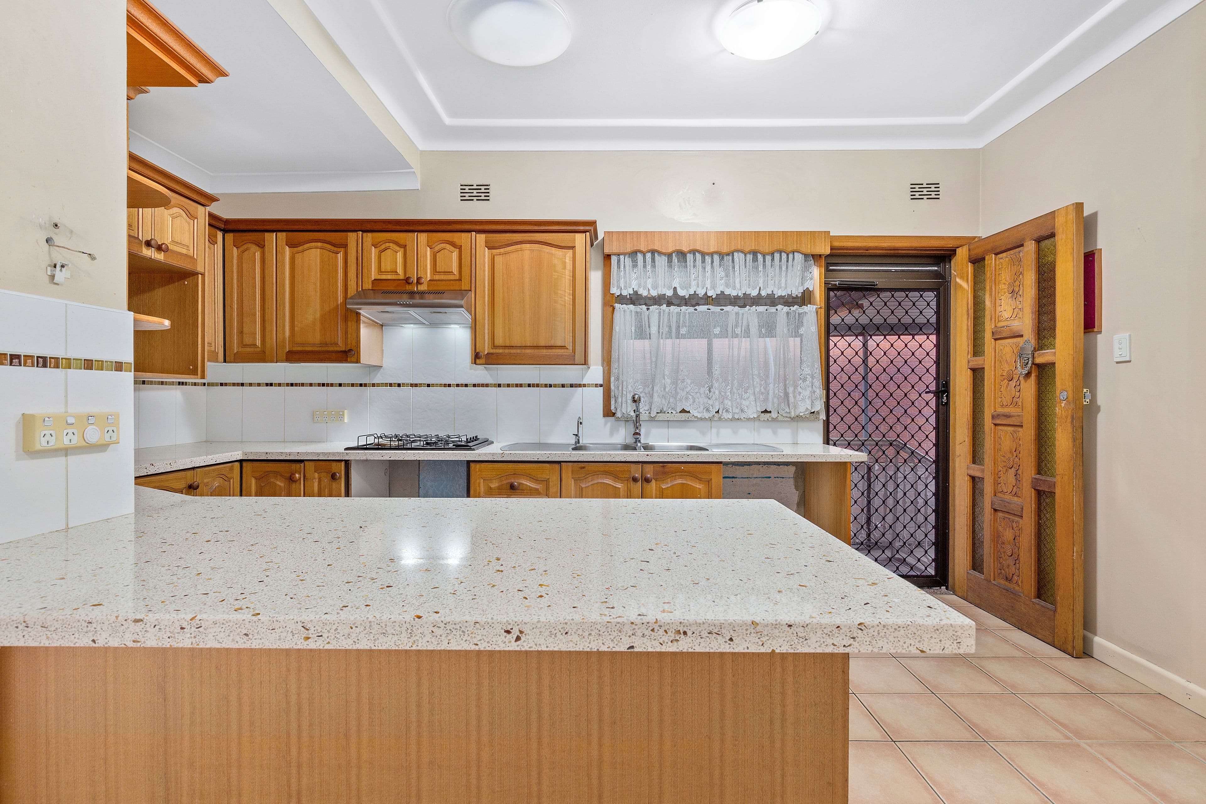 3 Bykool Avenue, Kingsgrove NSW 2208, Kingsgrove - Thumbnail 3