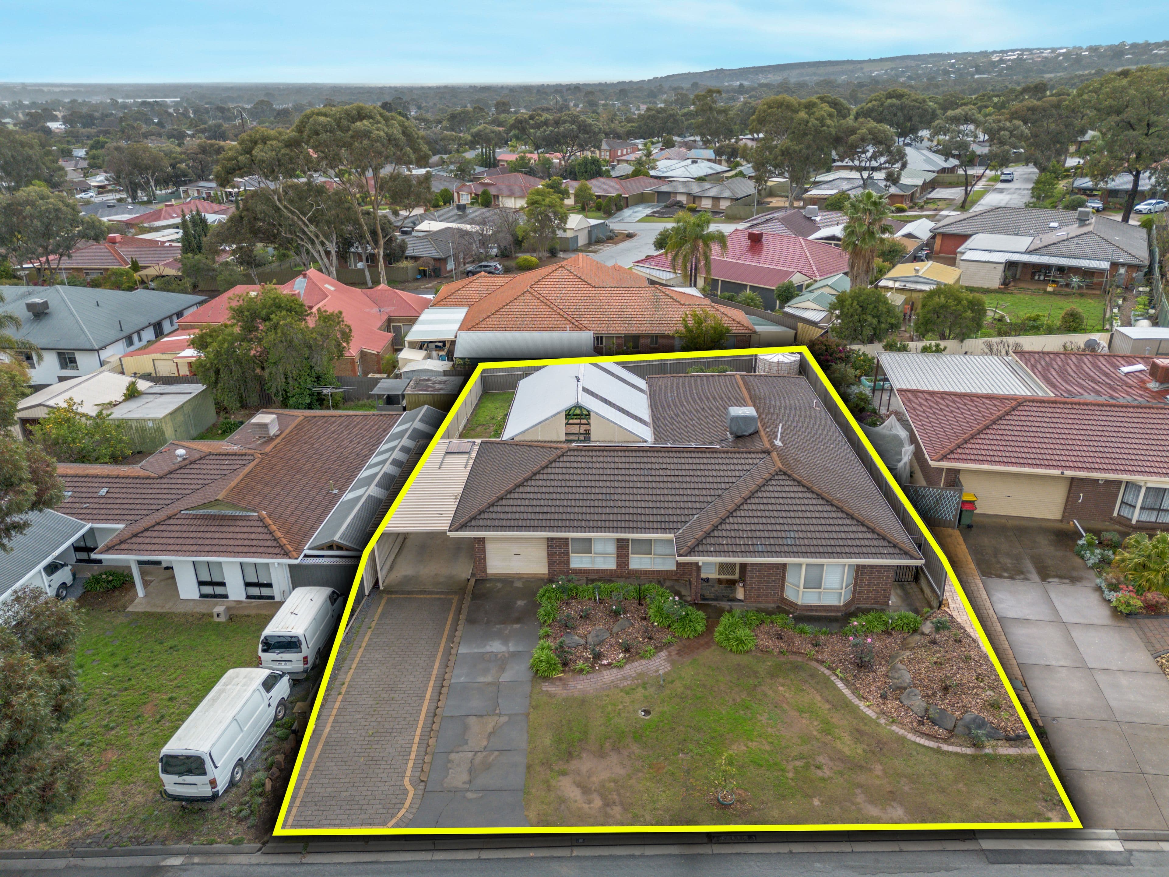 18 Hedgerow Drive, Gulfview Heights SA 5096, Gulfview Heights - Thumbnail 3