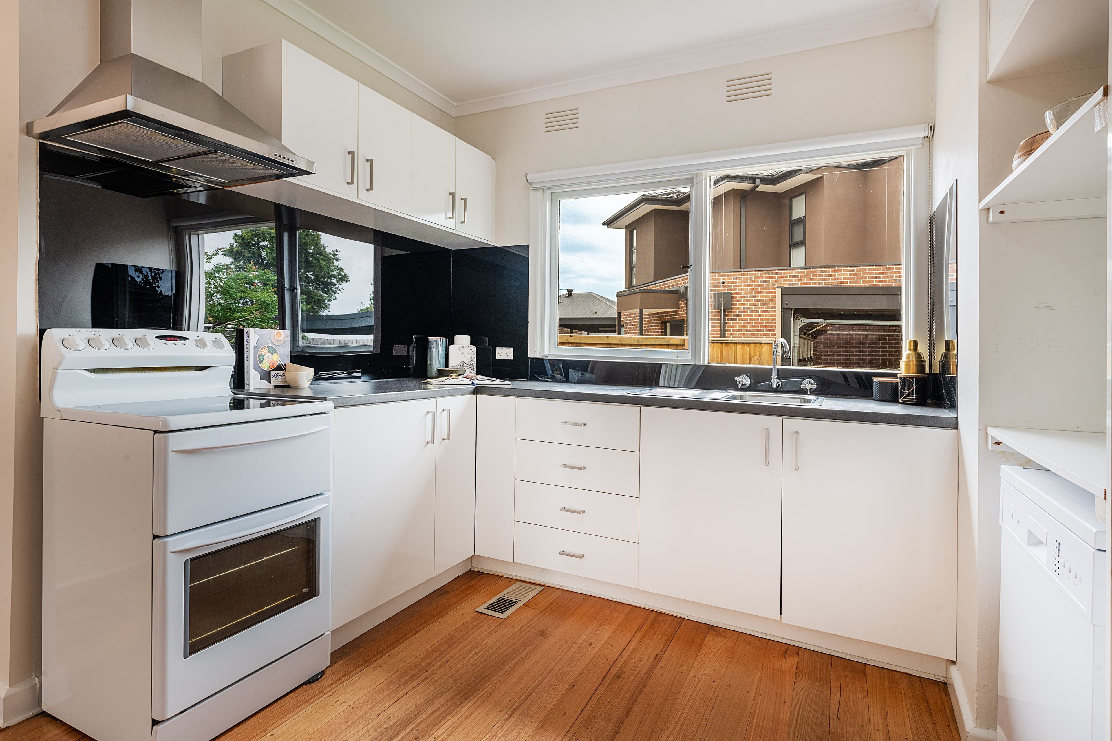 8 Essex Court, Bayswater VIC 3153, Bayswater - Thumbnail 3