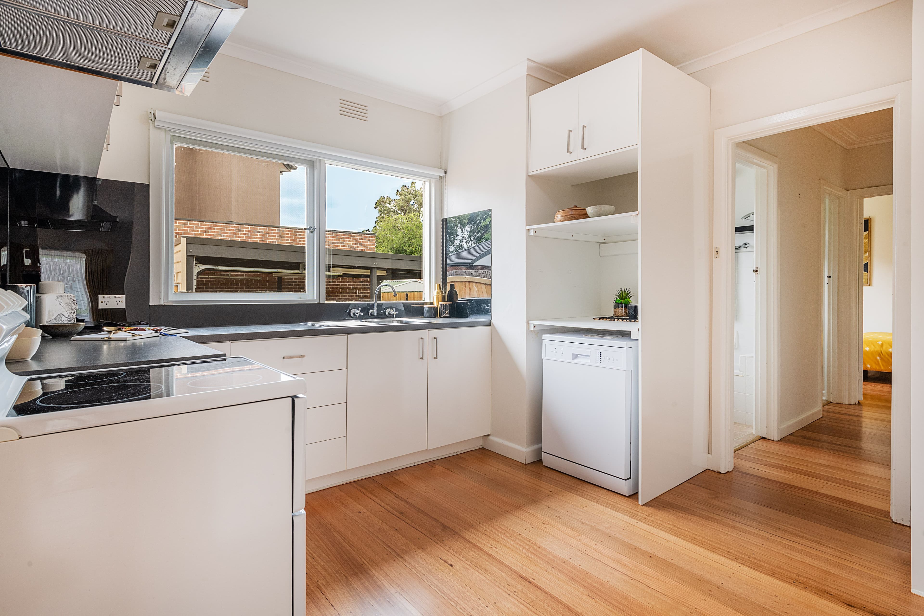 8 Essex Court, Bayswater VIC 3153, Bayswater - Thumbnail 4