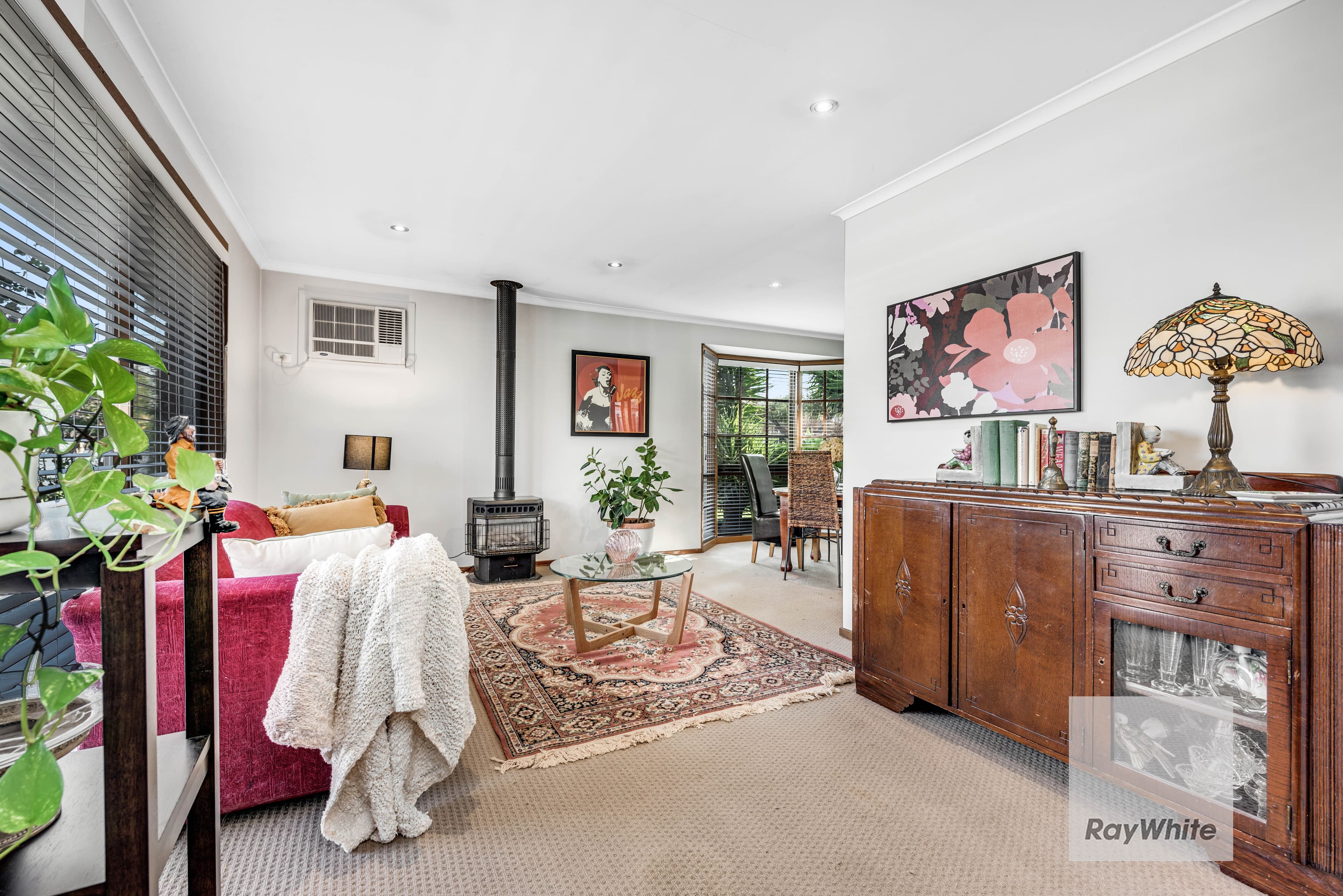 102 Lenoak Street, Gladstone Park VIC 3043, Gladstone Park - Thumbnail 3