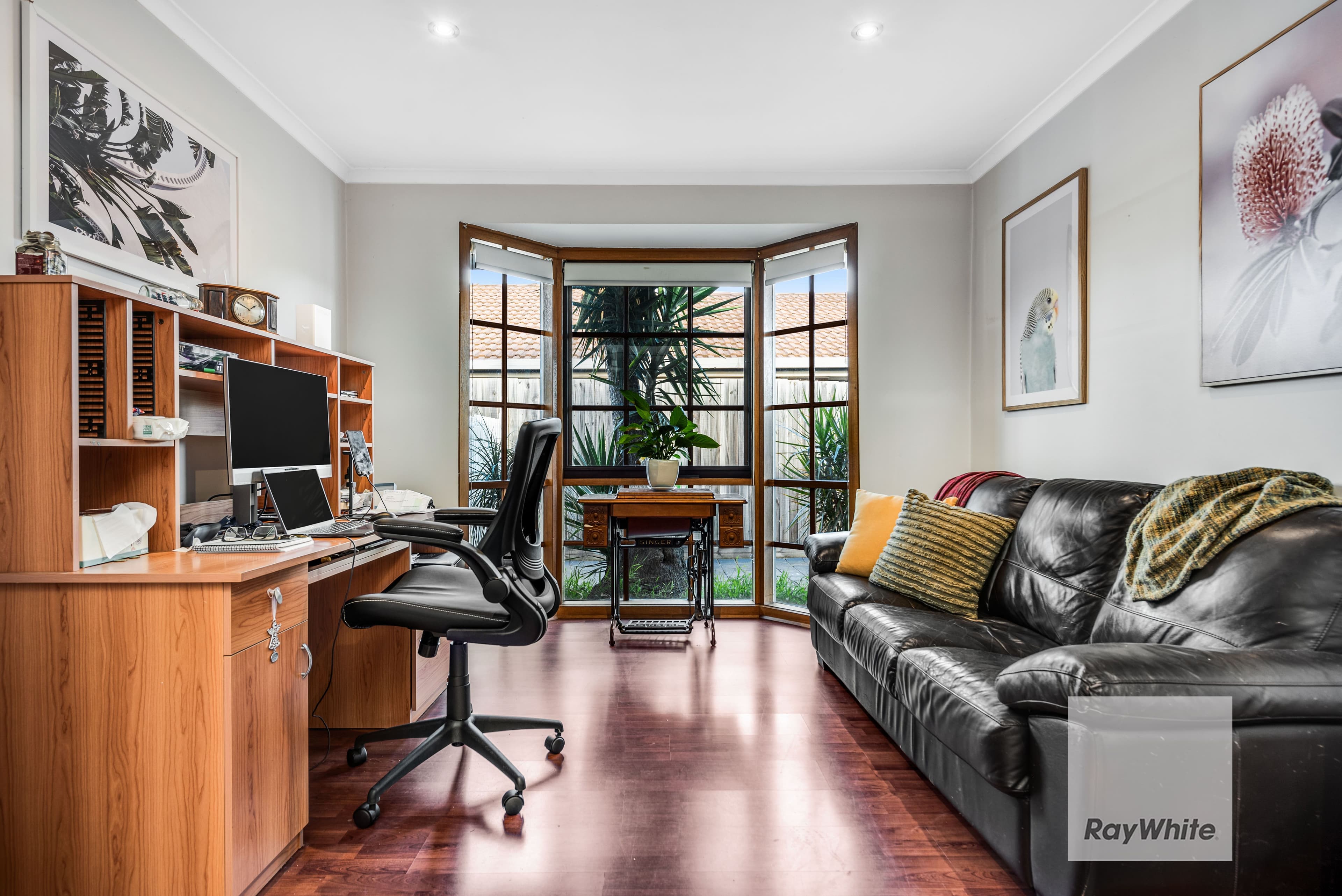 102 Lenoak Street, Gladstone Park VIC 3043, Gladstone Park - Thumbnail 6