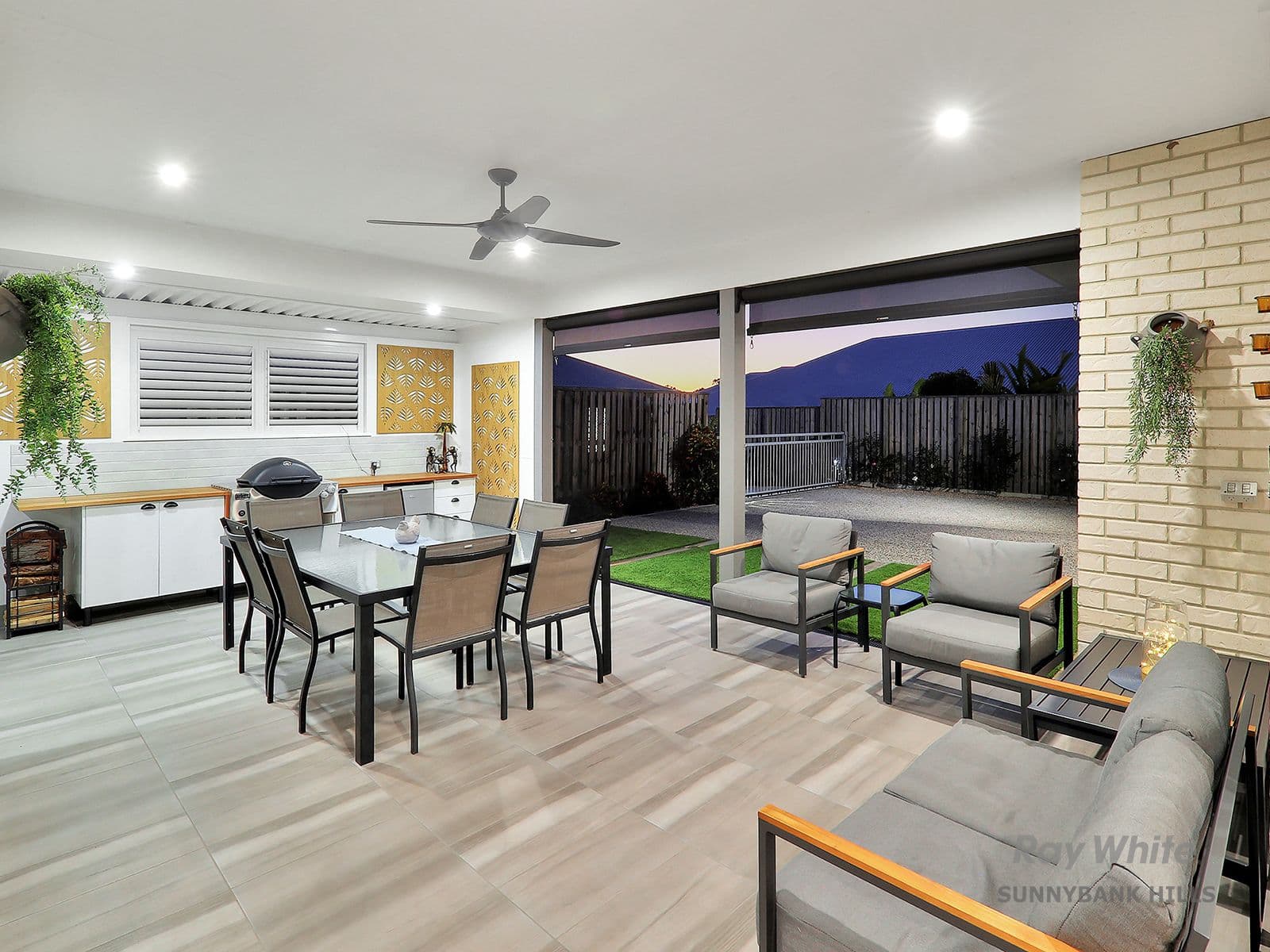 37 Vineyard Drive, Greenbank QLD 4124, Greenbank - Thumbnail 3
