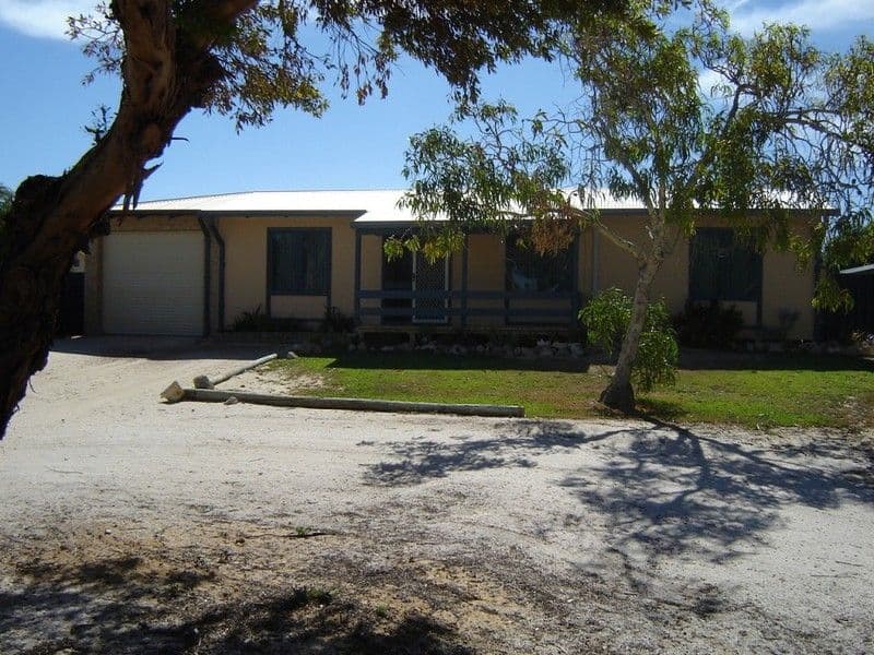 35  Bower Street, JURIEN BAY WA 6516, Jurien Bay - Thumbnail 4