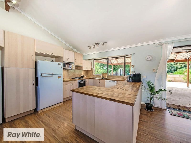 28 Brookland Crescent, Marangaroo WA 6064, Marangaroo - Thumbnail 6