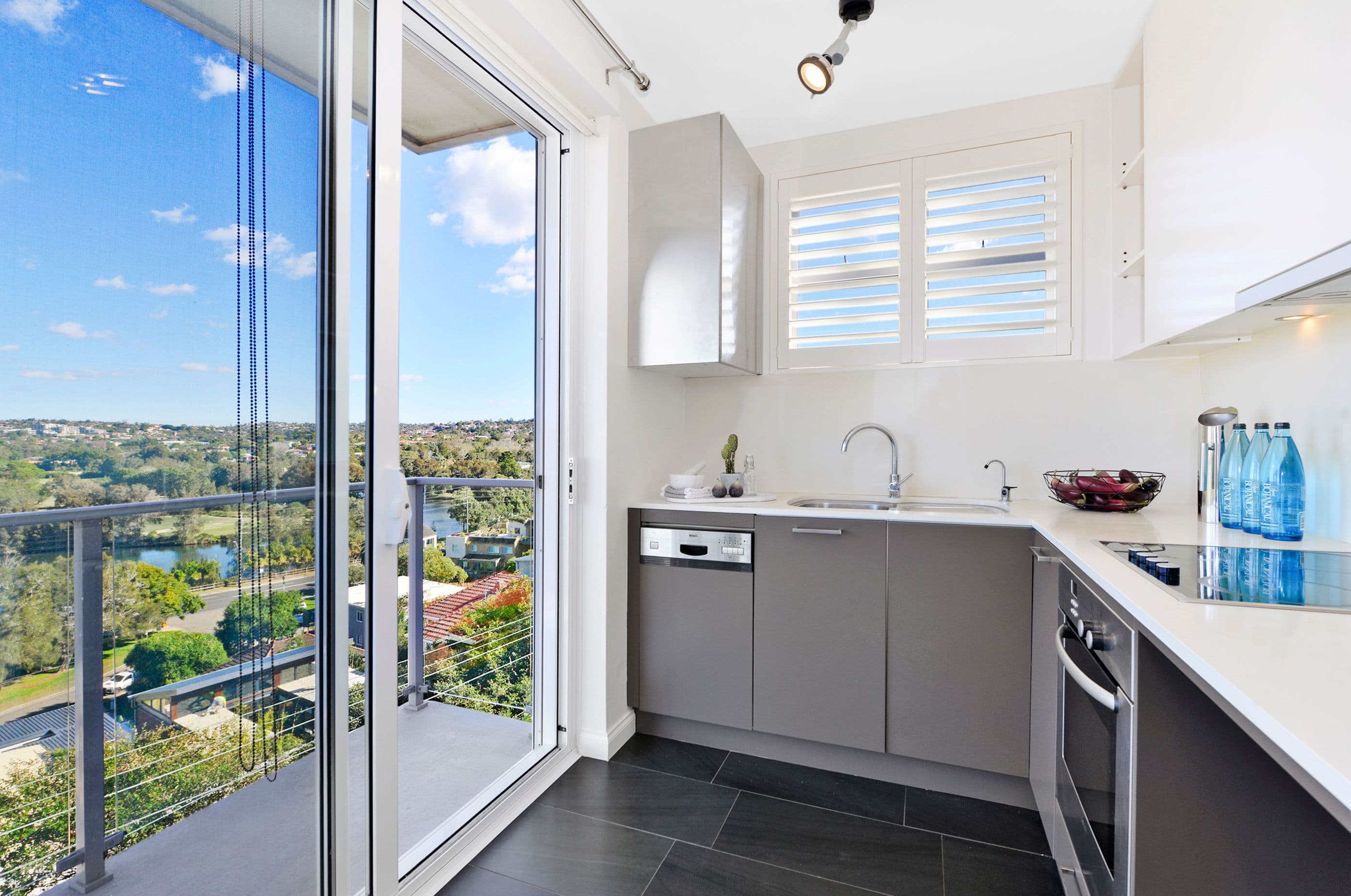 127 Queenscliff Road, Queenscliff NSW 2096, Queenscliff - Thumbnail 2