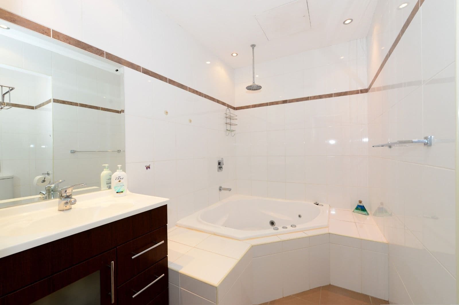 15 Nicholson Avenue, Leumeah NSW 2560, Leumeah - Thumbnail 4