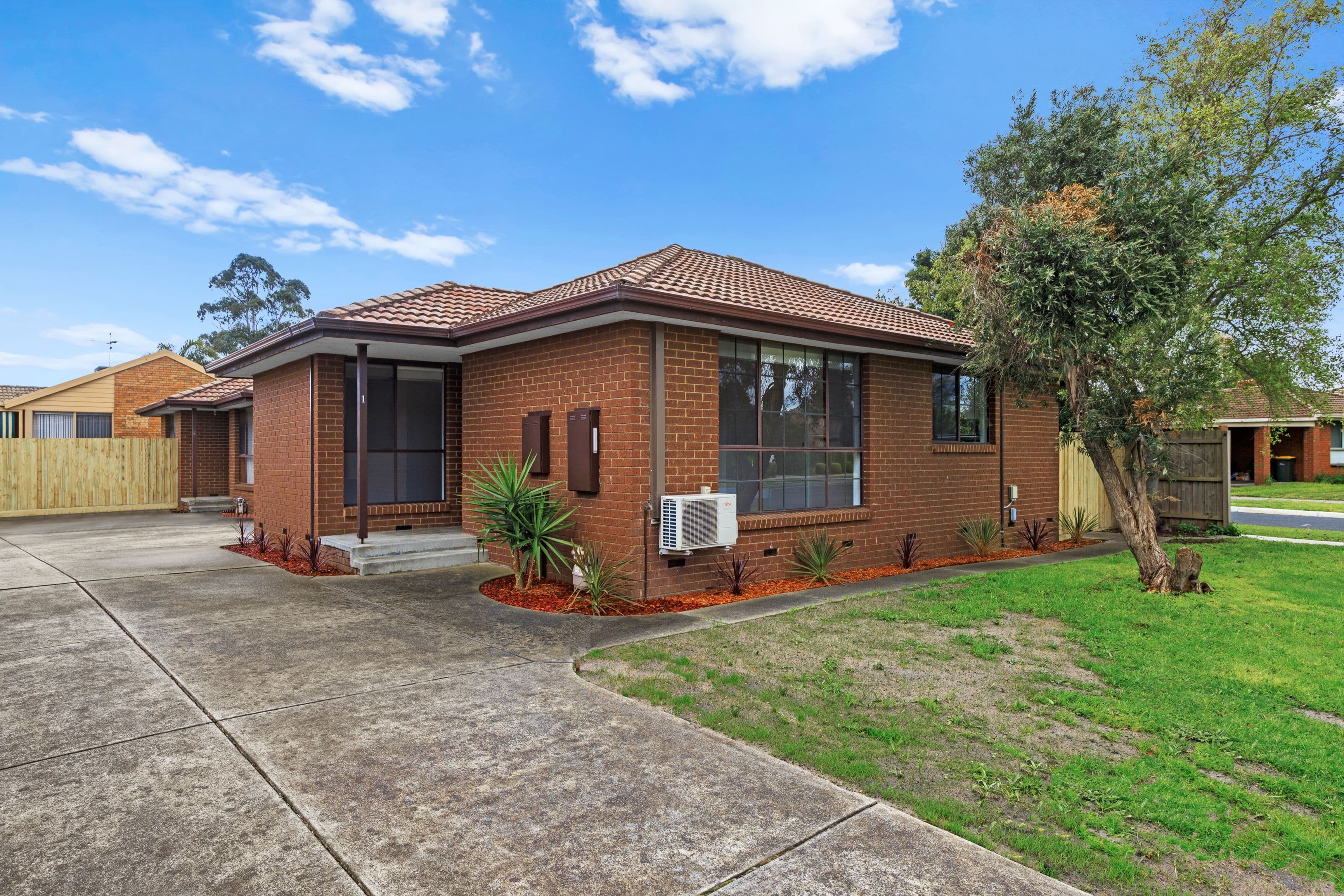 67 Redleap Avenue, Mill Park VIC 3082, Mill Park - Thumbnail 2